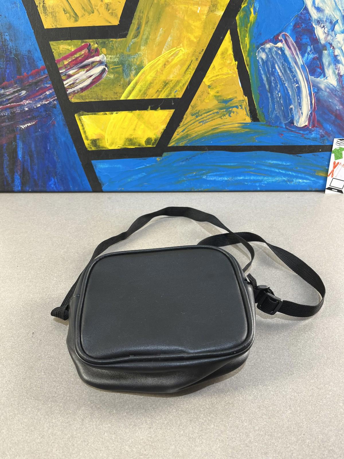 KIITOS Black Crossbody Bag