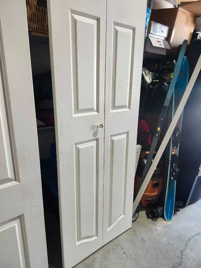 Bi-Fold Closet Door