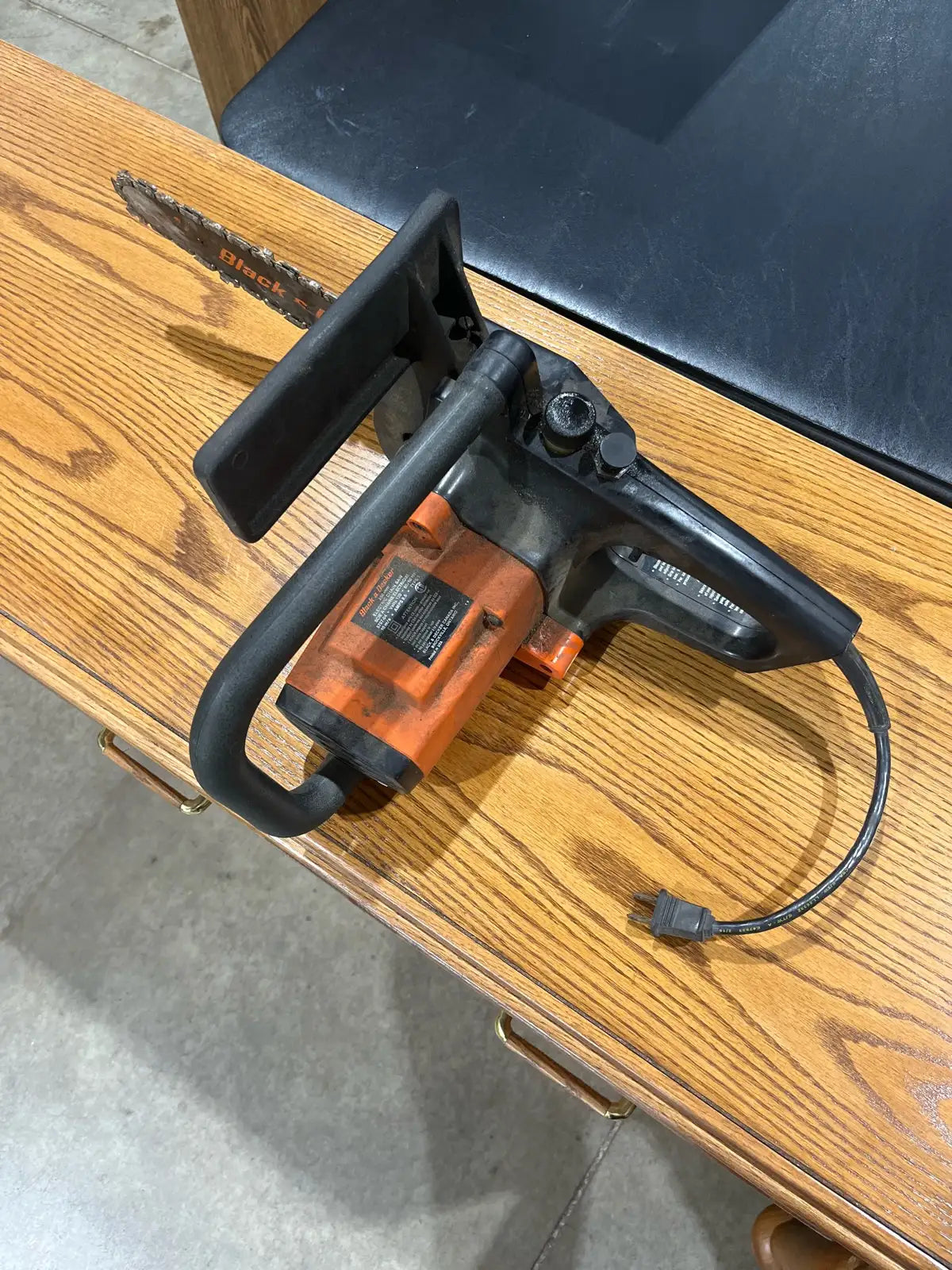 Black & Decker 11” Chainsaw