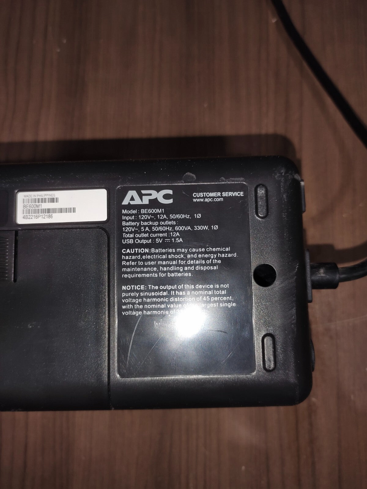 APC Back-UPS Battery Backup BE600M1 - 7 Outlets