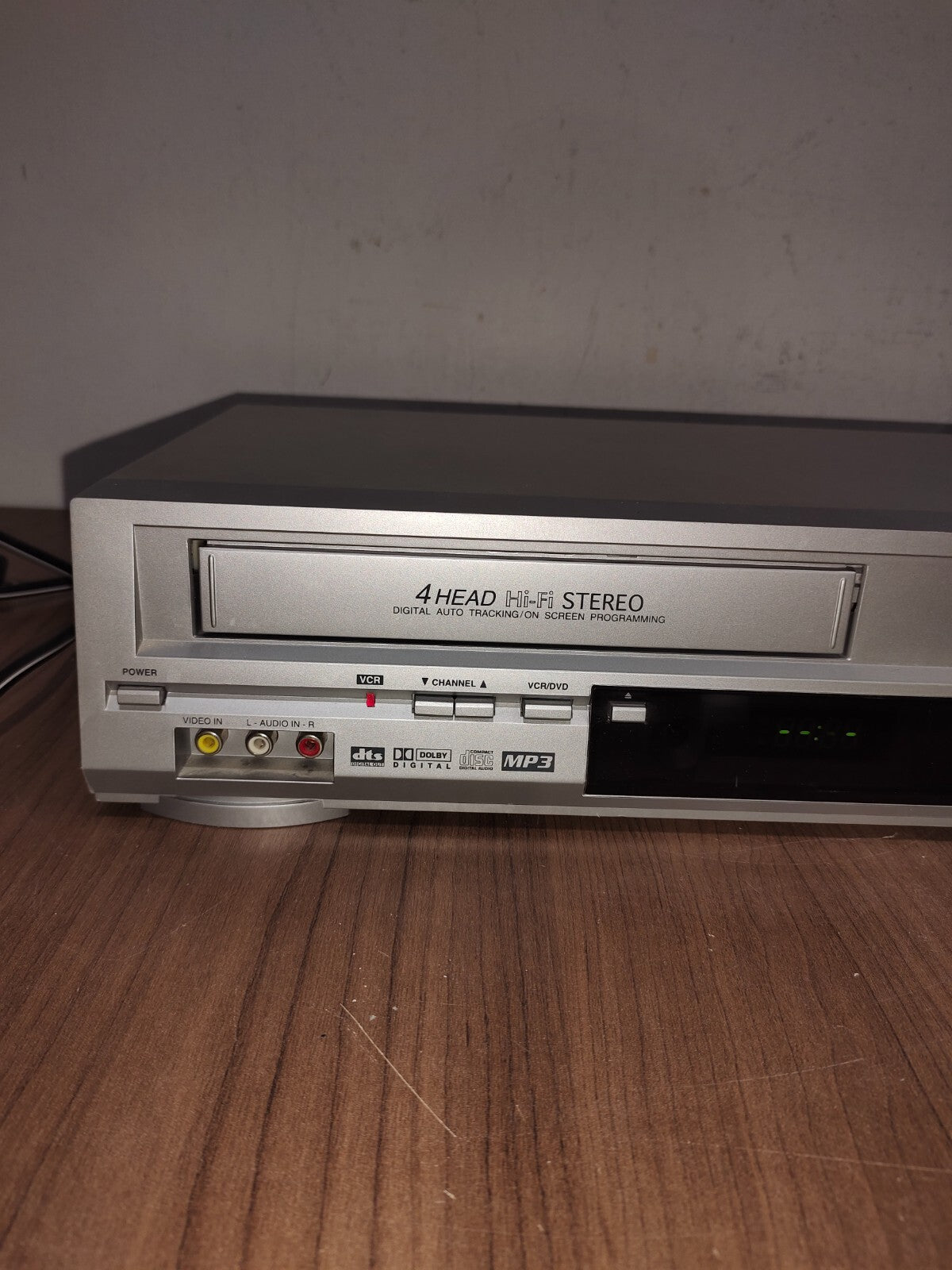 Citizen VCR/DVD Hi-Fi Stereo Comb - JDVD3825PB