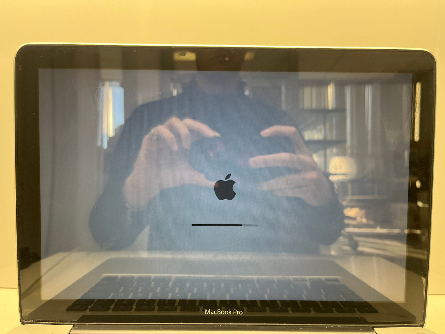 Apple MacBook Pro A1278 Won't Boot FOR PARTS