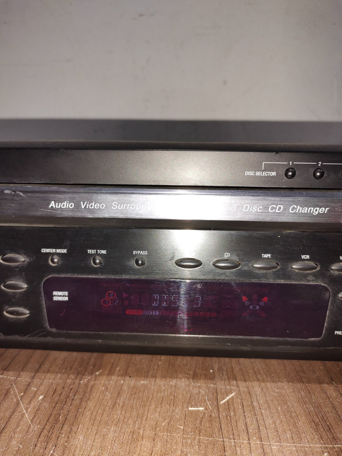 RCA - Model - RV-9953A - Audio Video Receiver - Power Tested