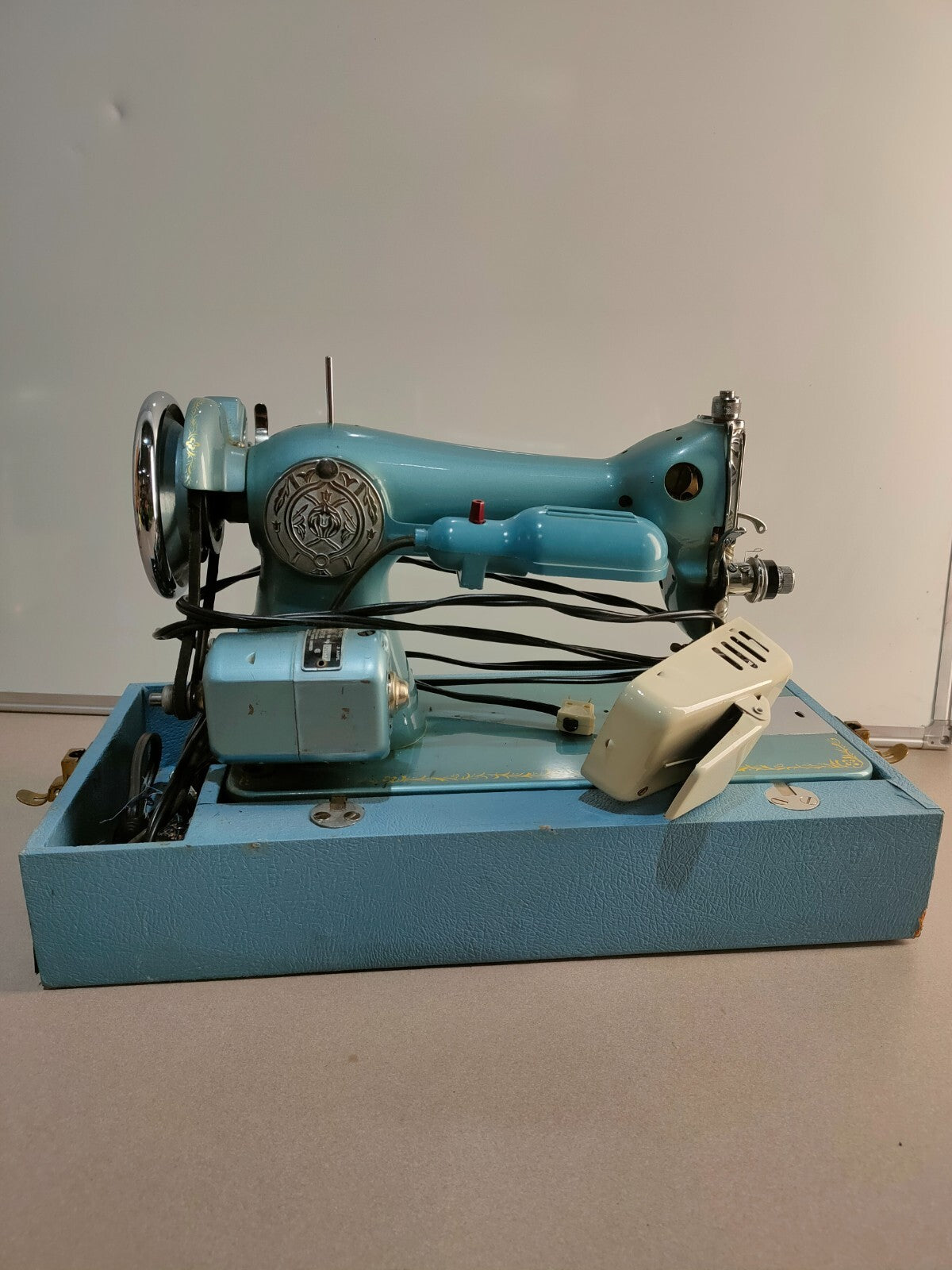Vintage Piedmont Model B, sewing machine SER. NO. 121257