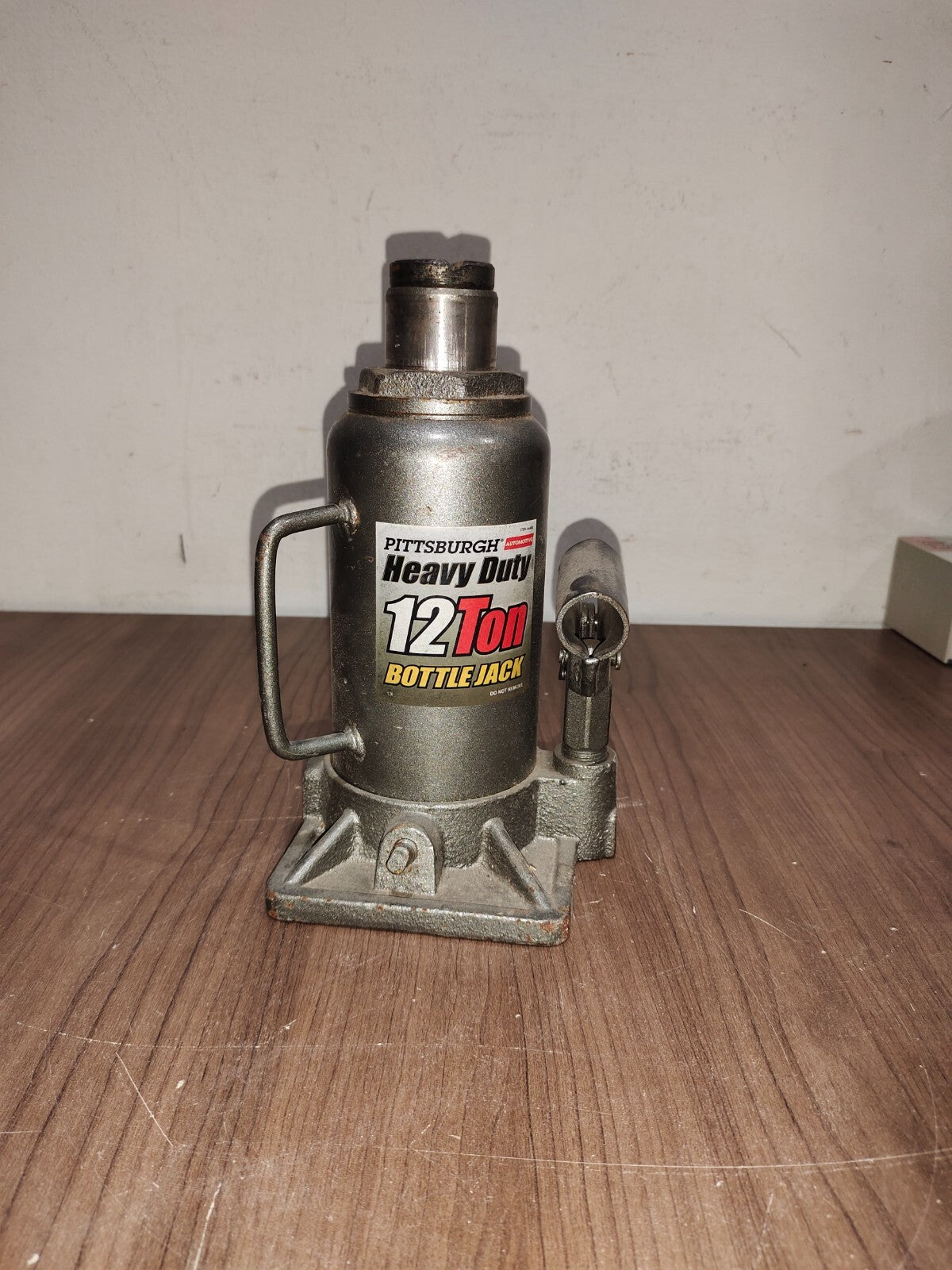 Pittsburgh 66480 Heavy Duty 12 Ton Hydraulic Bottle Jack Lift Low Profile 41C