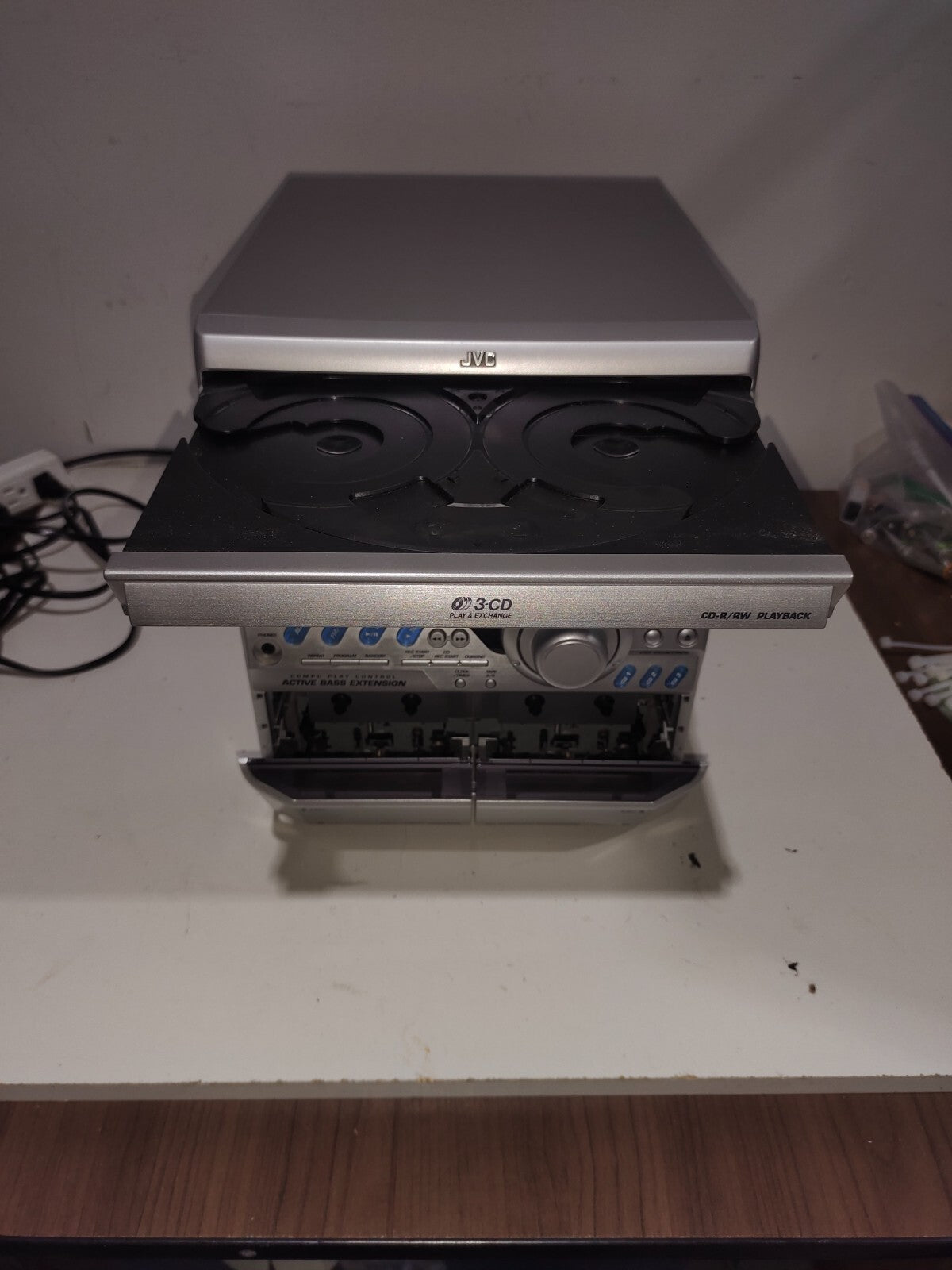 JVC Stereo Receiver Dual Cassette and 3 CD Changer AM/FM - MODEL NO CA-MXK3