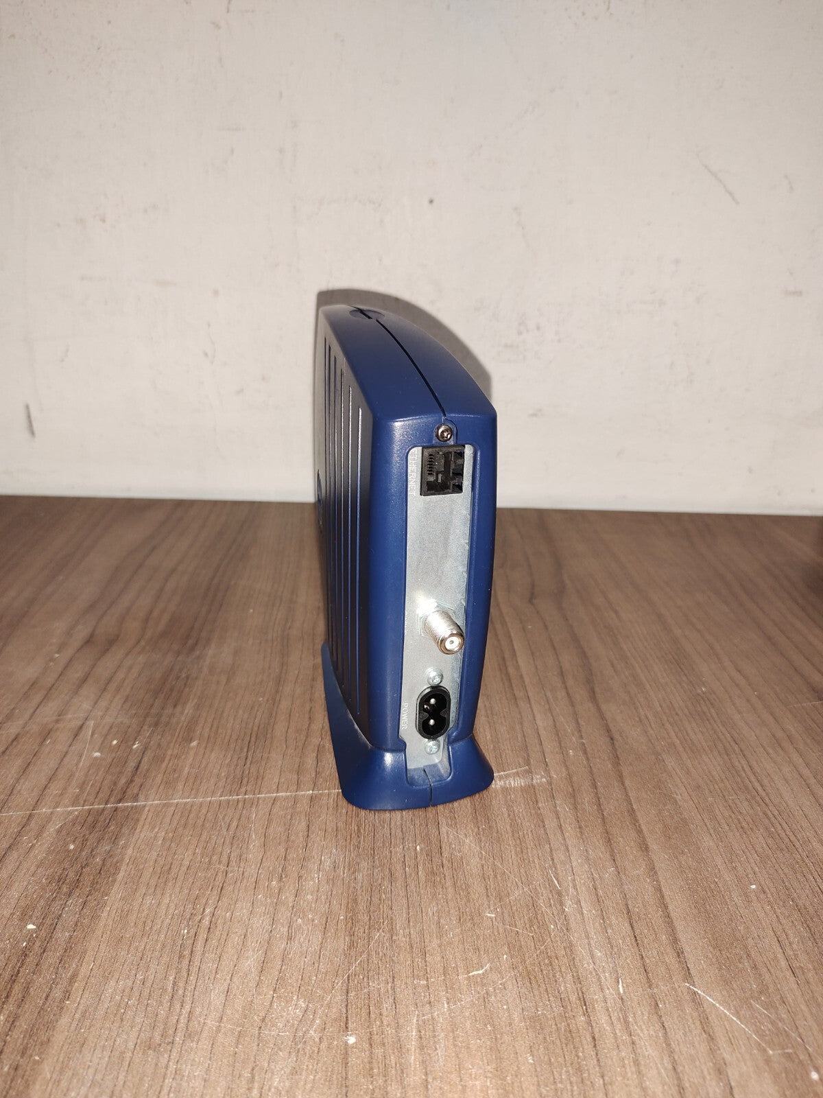 Motorola Surfboard Broadband Internet Cable Modem Router Model SB5102