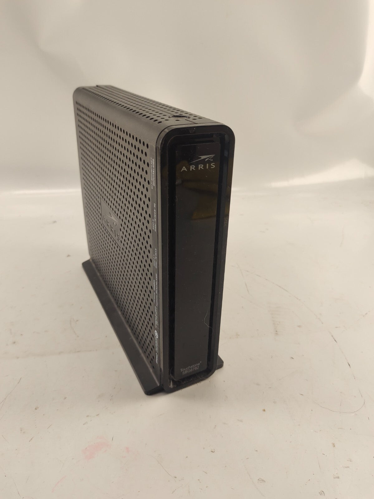 ARRIS SBG6782-AC 1800M SURFboard DOCSIS 3.0 Modem & Wi-Fi Router