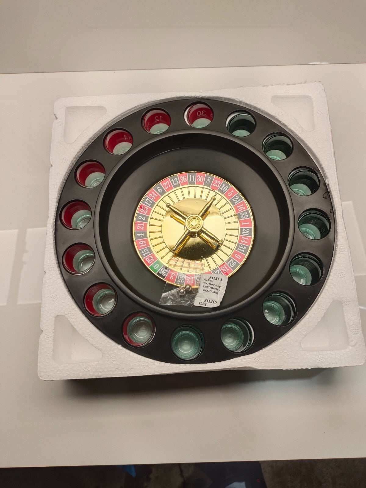 16pc Shot Roulette Drinking Gaming Set 16 in Casino Style Gambling Wheel GAME
