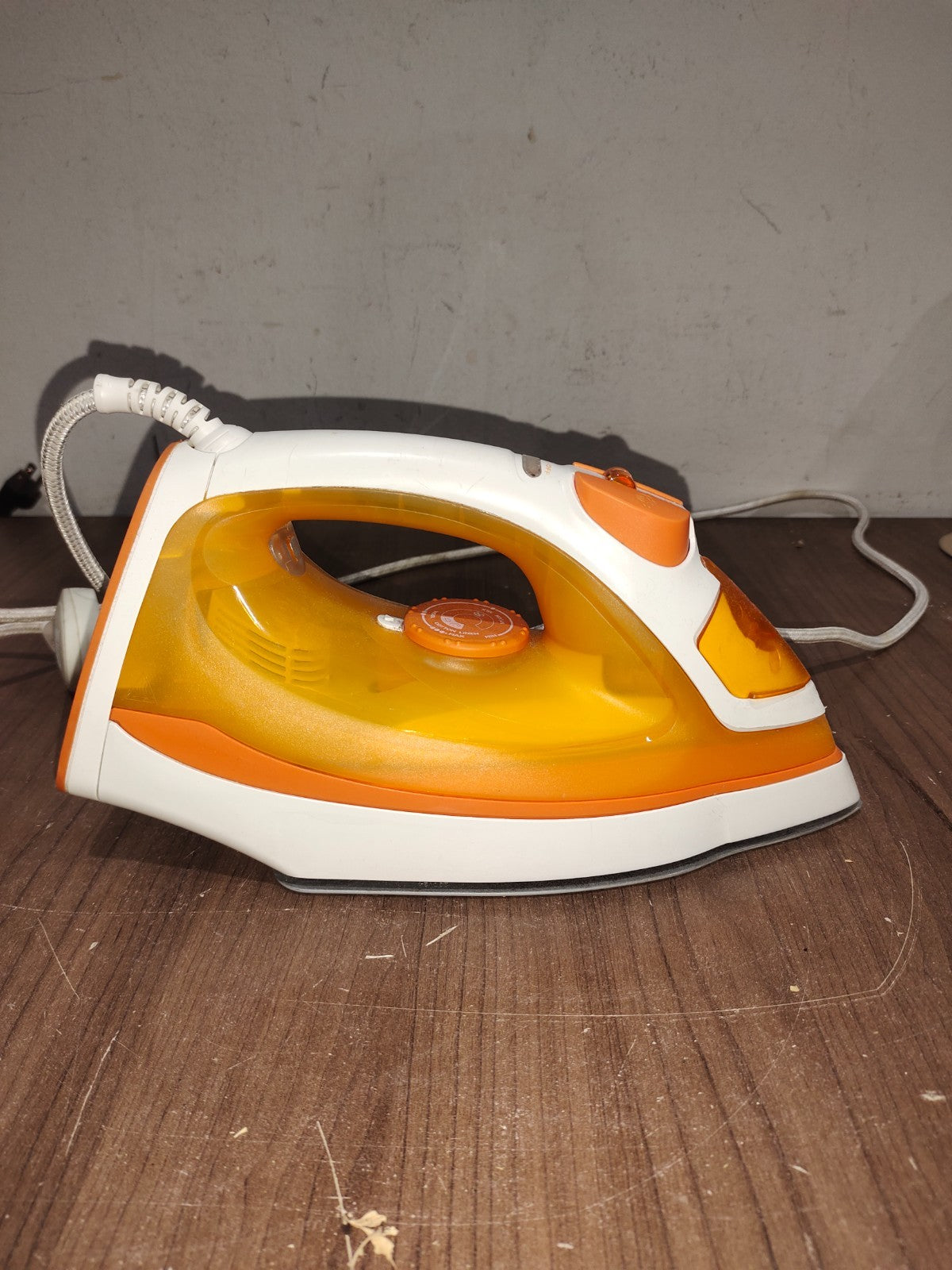 Philips Perfect Care Series Steam Iron - NL9206AD-4