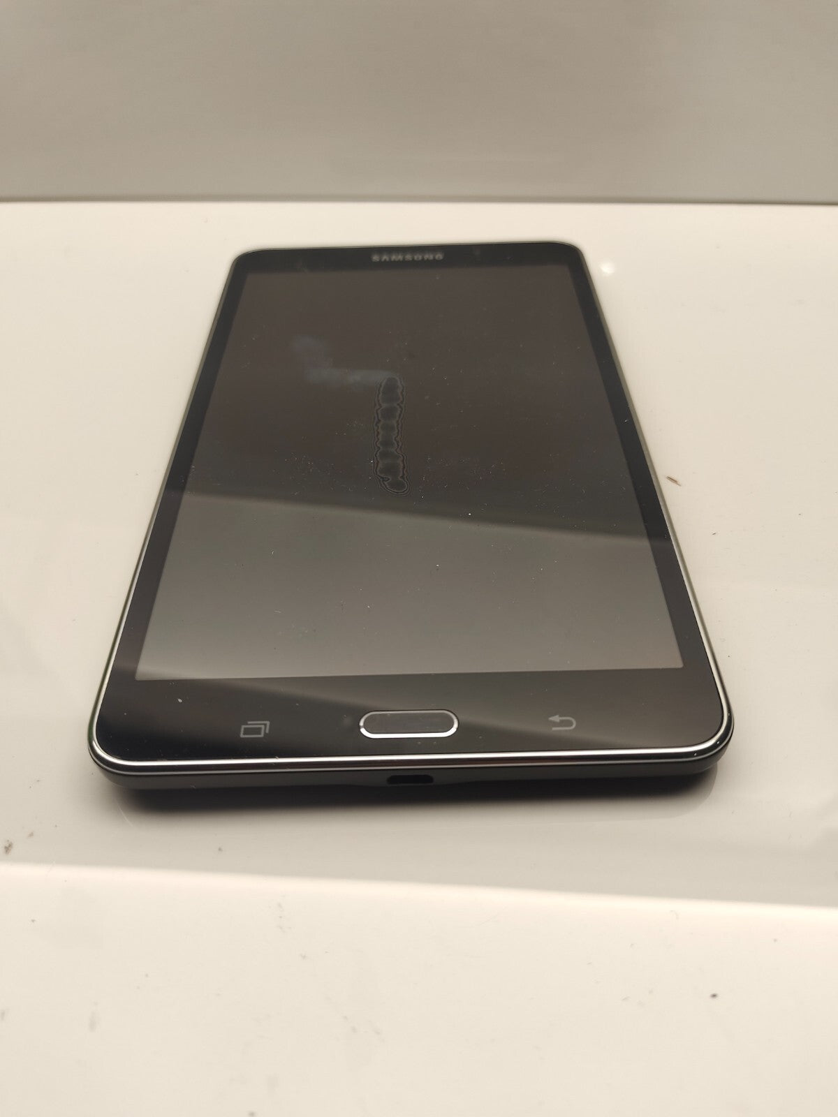 Samsung Galaxy Tab 4 SM-T230NU 7.0" 8GB Wi-Fi - Good Condition