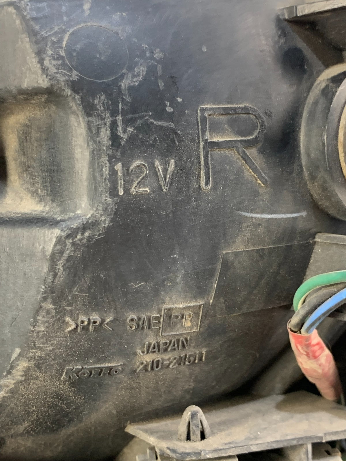 8-98052801-0 ISUZU RIGHT FRONT PARK/SIGNAL LAMP ASSY