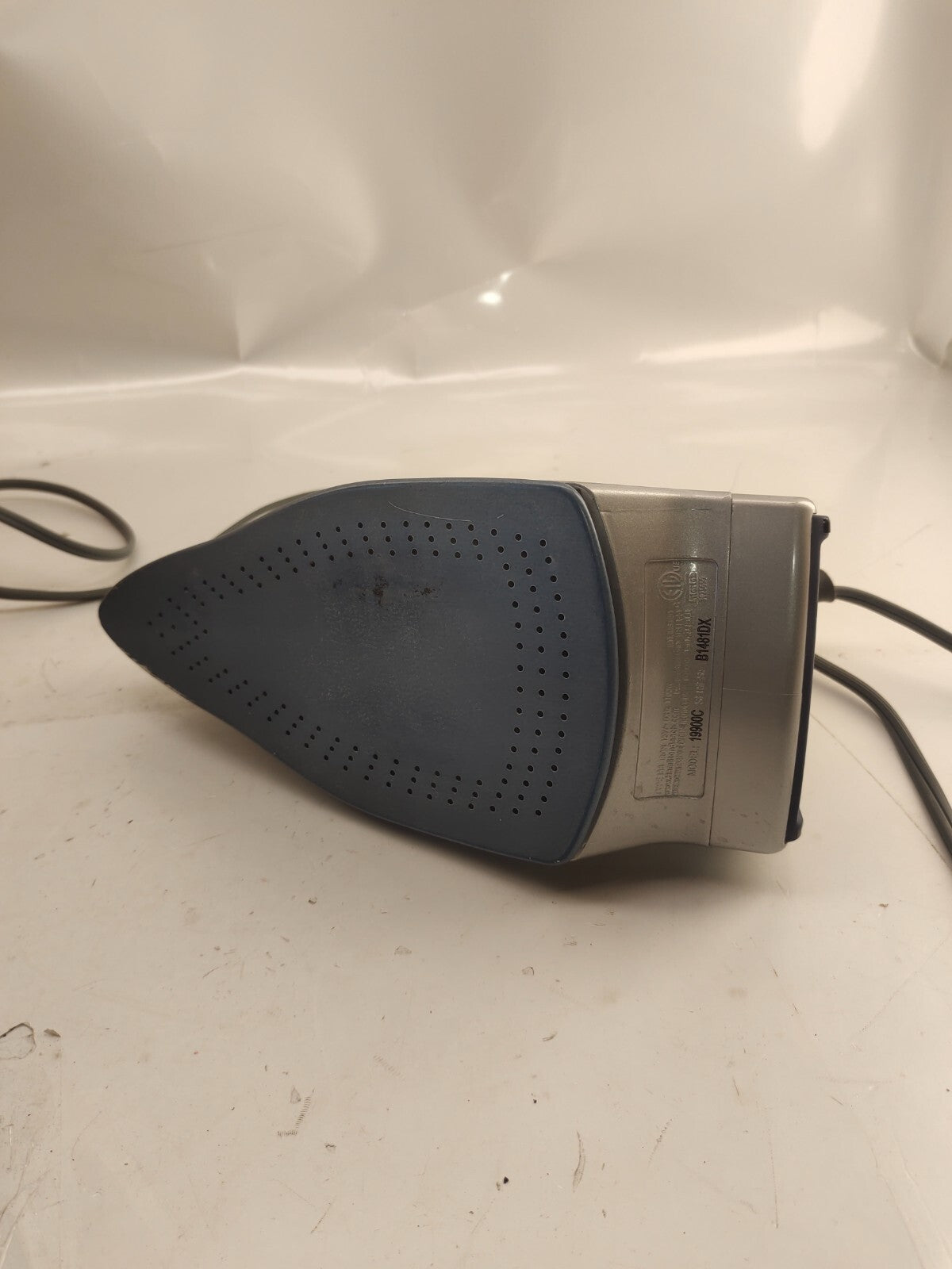 Hamilton Beach Full Size Durathon Steam Iron Model 19900C