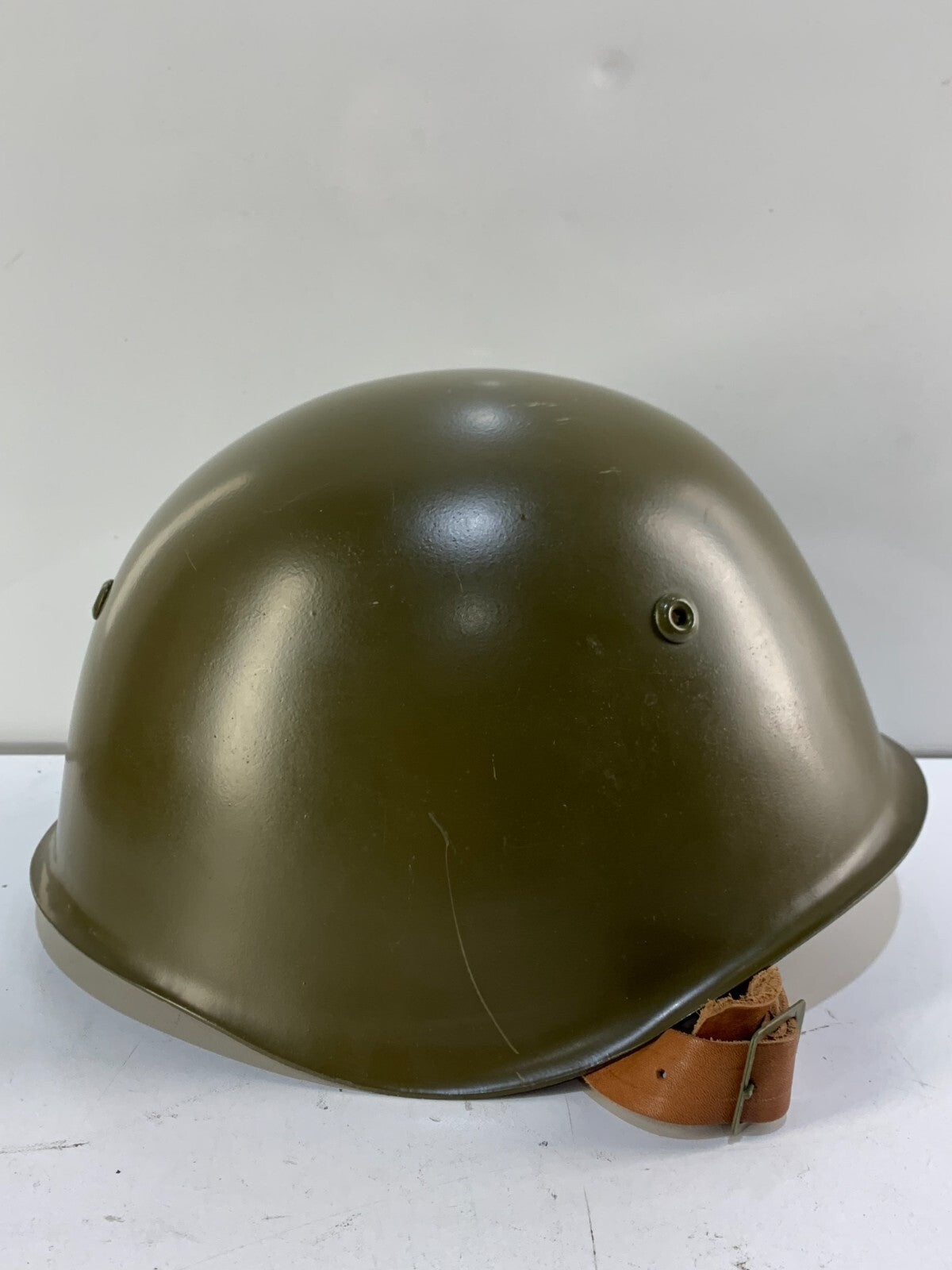 Vintage Military Green Metal Helmet Hard Hat Socialist Military Helmet Army
