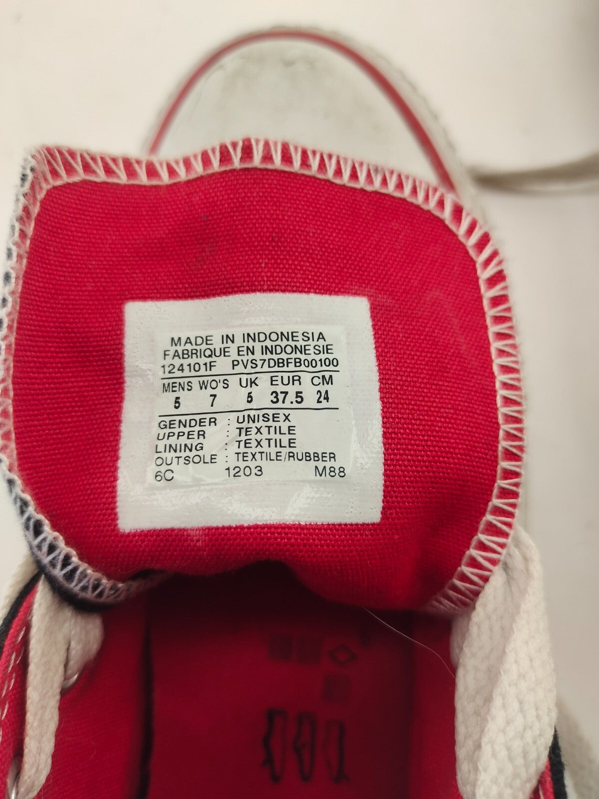 Converse Men's Chuck Taylor All Star Classic High Top Sneaker Shoes - Size - 5US