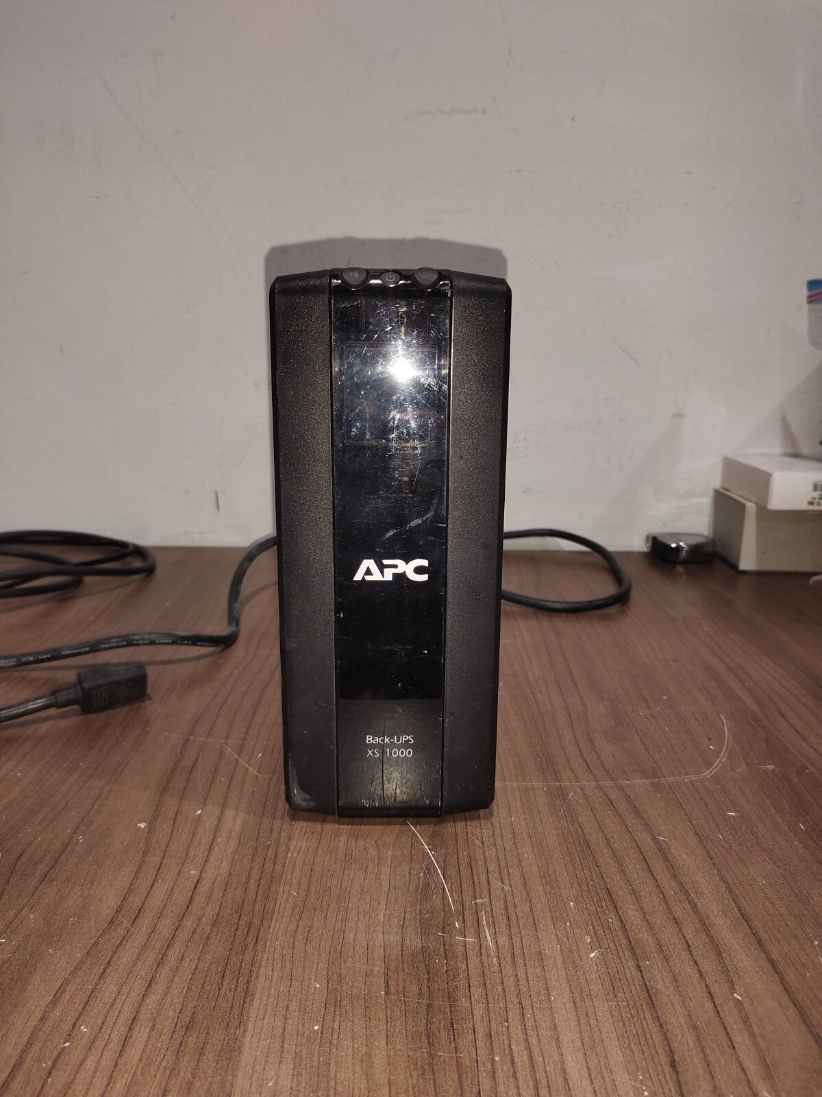 APC Back-UPS XS 1000 Battery Backup UPS 1000VA Power Supply