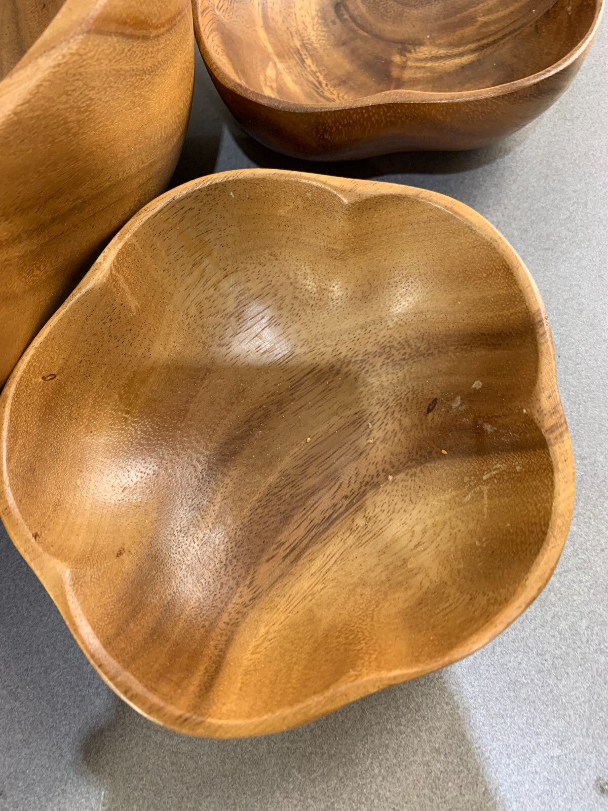 Vintage Dolphin Genuine Monkey Pod Wood 5 Pcs Salad Bowl Set
