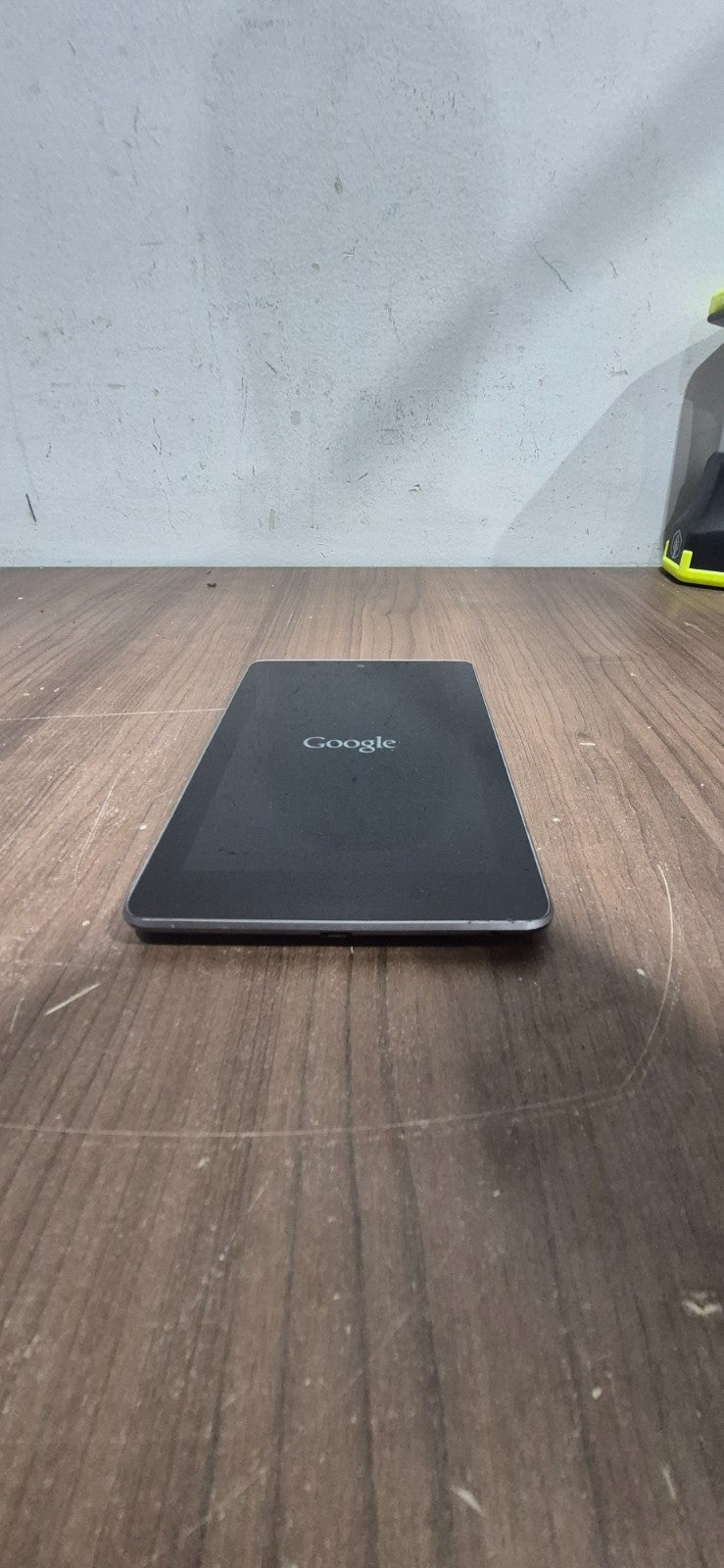 Asus Google Nexus 7 (1st Gen) 16GB Wi-Fi 7" Android Tablet 2GB Quad-core 5MP