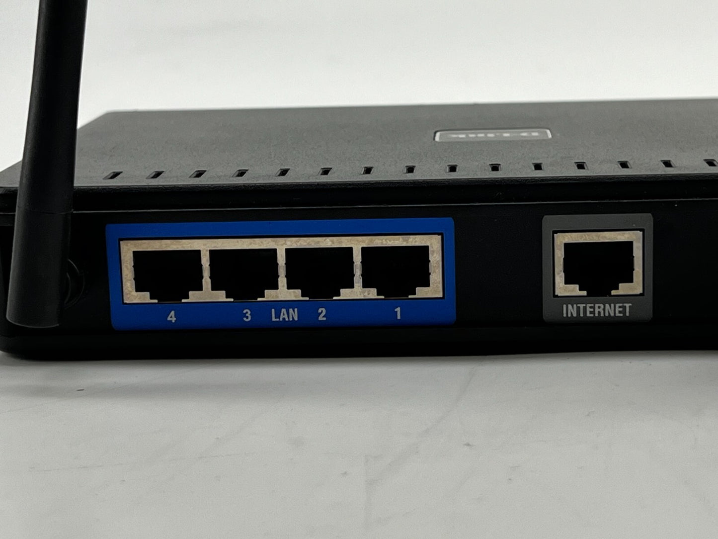 D-Link DIR-615 300Mbps 4-Port 10/100 Wireless N300 Router Dual Band