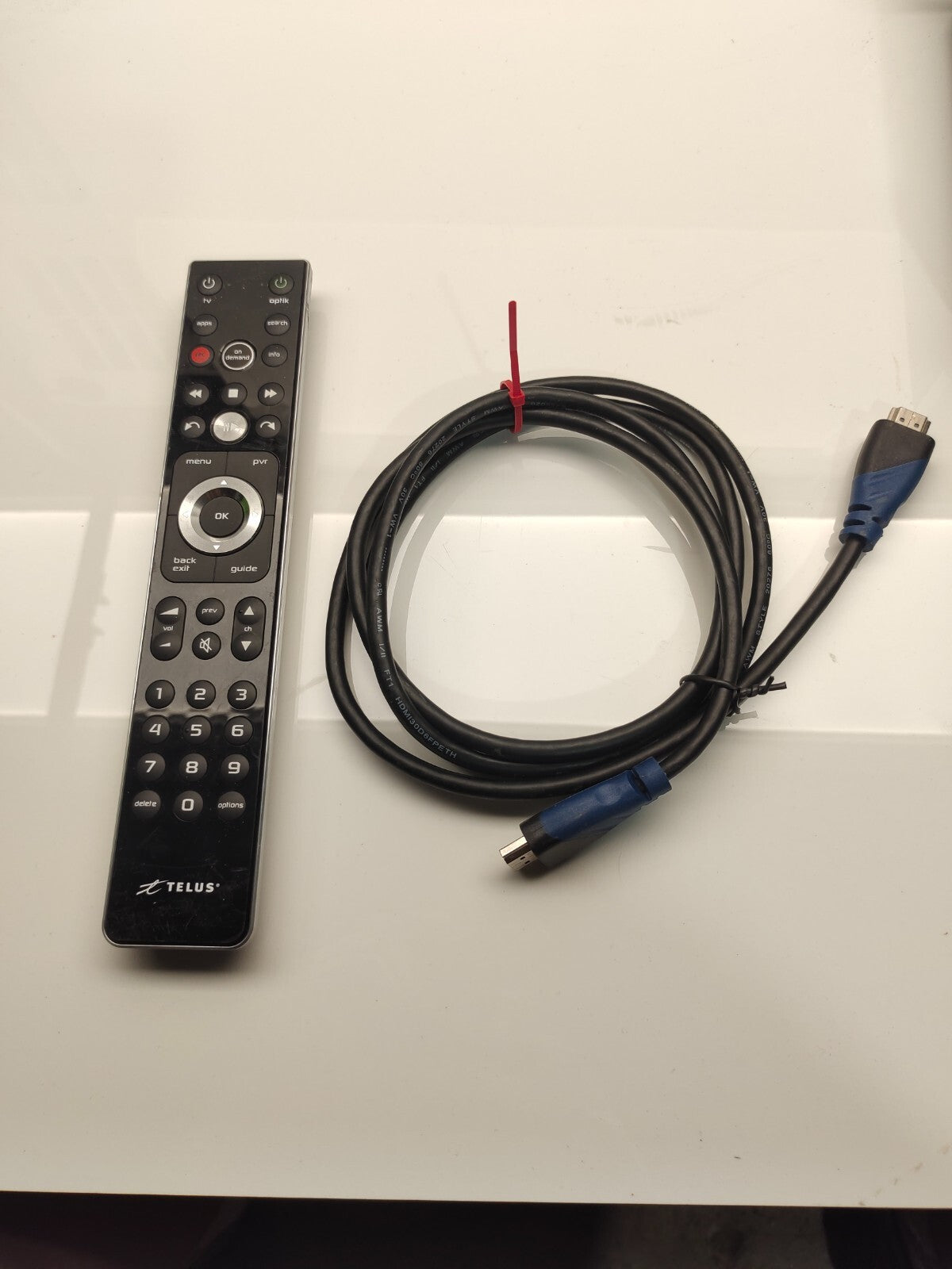 ARRIS VIP5662W Optik TV 4K PVR with 1TB DVR module Telus With Power Adapter