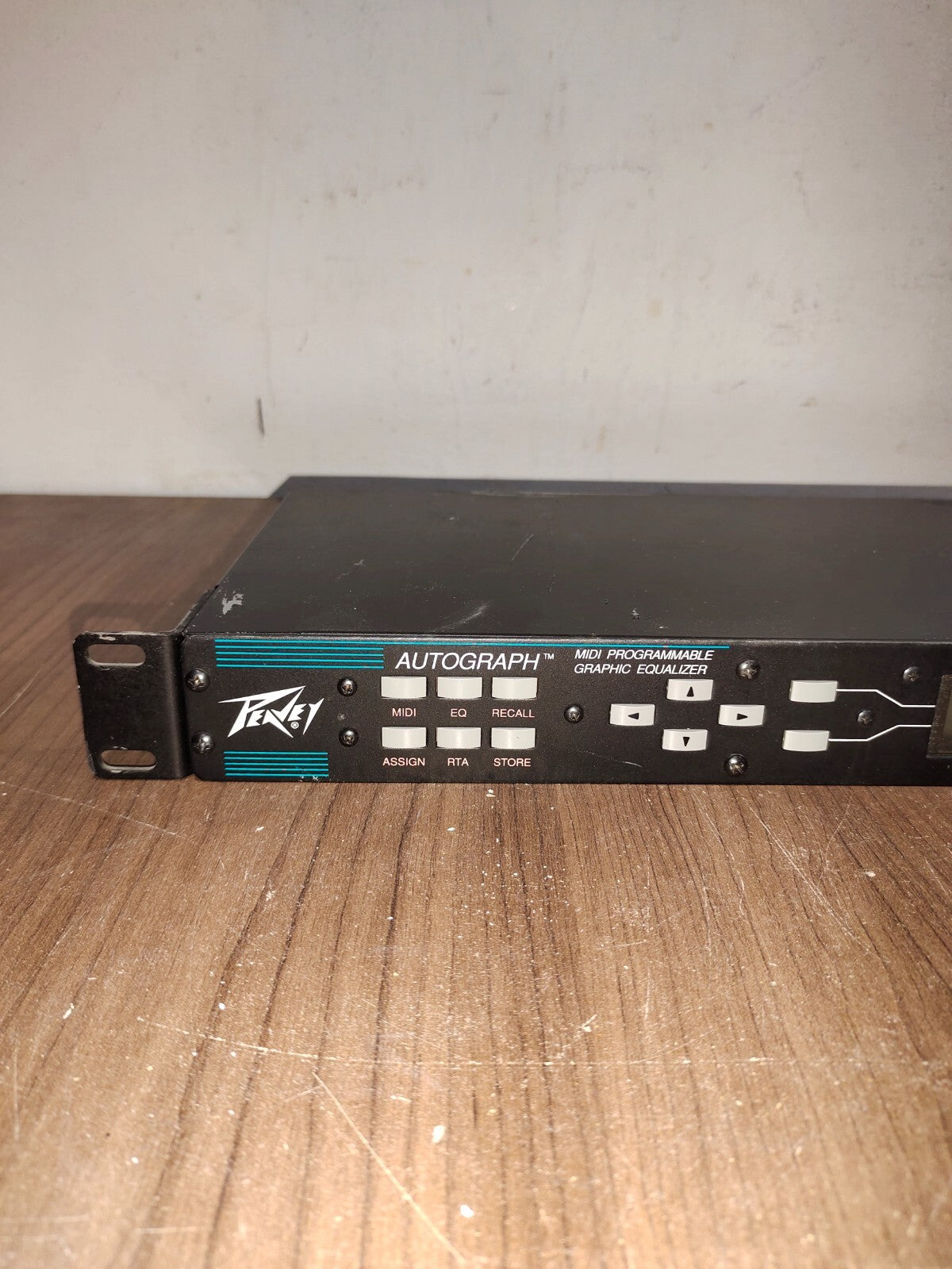 PEAVEY Autograph Midi Programmable GRAPHIC EQUALIZER - 1