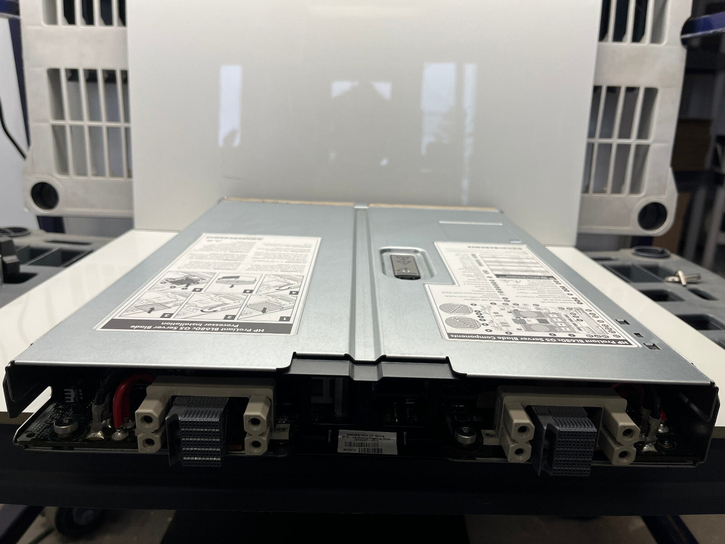 GOOD CONDITION HP ProLiant BL680c G5 Server Blade UNTESTED MXQ90302K3