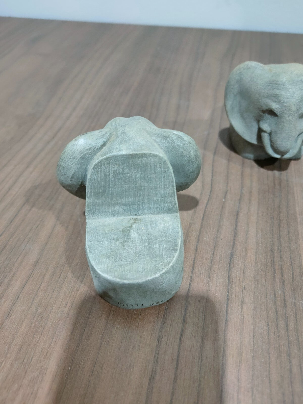 (Set of 3) elephant flower pot riser