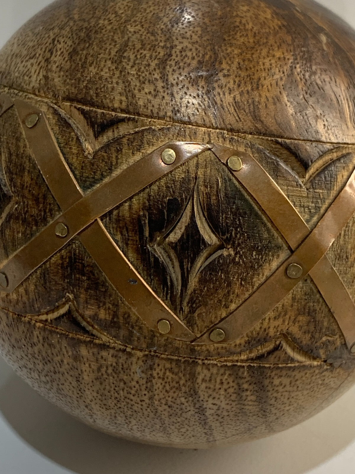 Beautiful Wooden ball Art Handcrafted Design Home Decorative