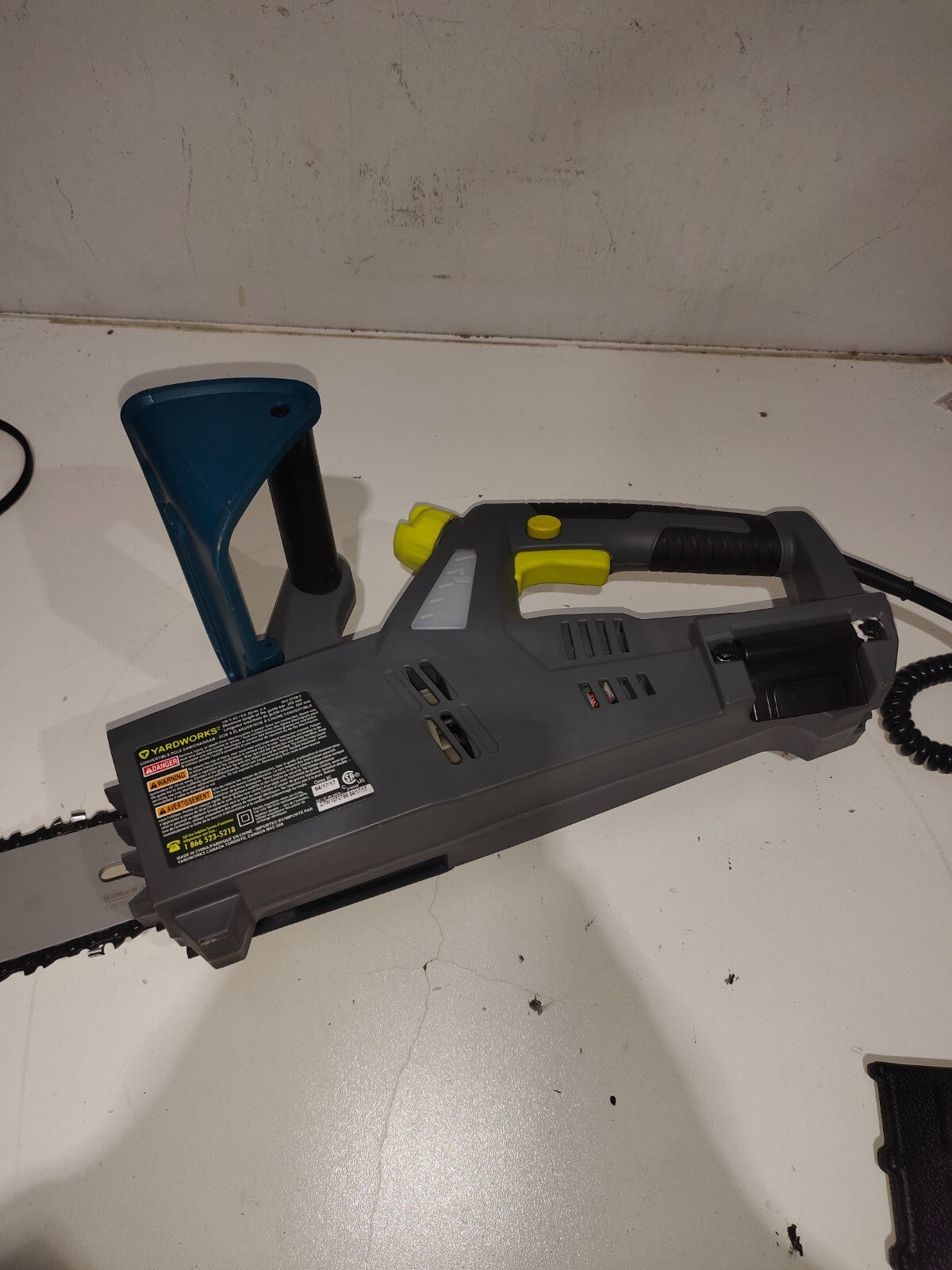 Yardworks Electric Chainsaw