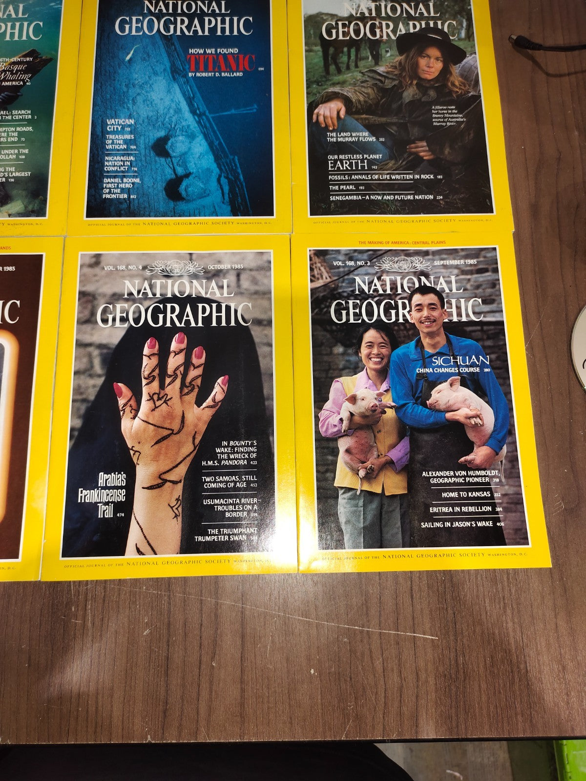 National Geographic - 1985 - July-December - Case Faux Leather - Magazines