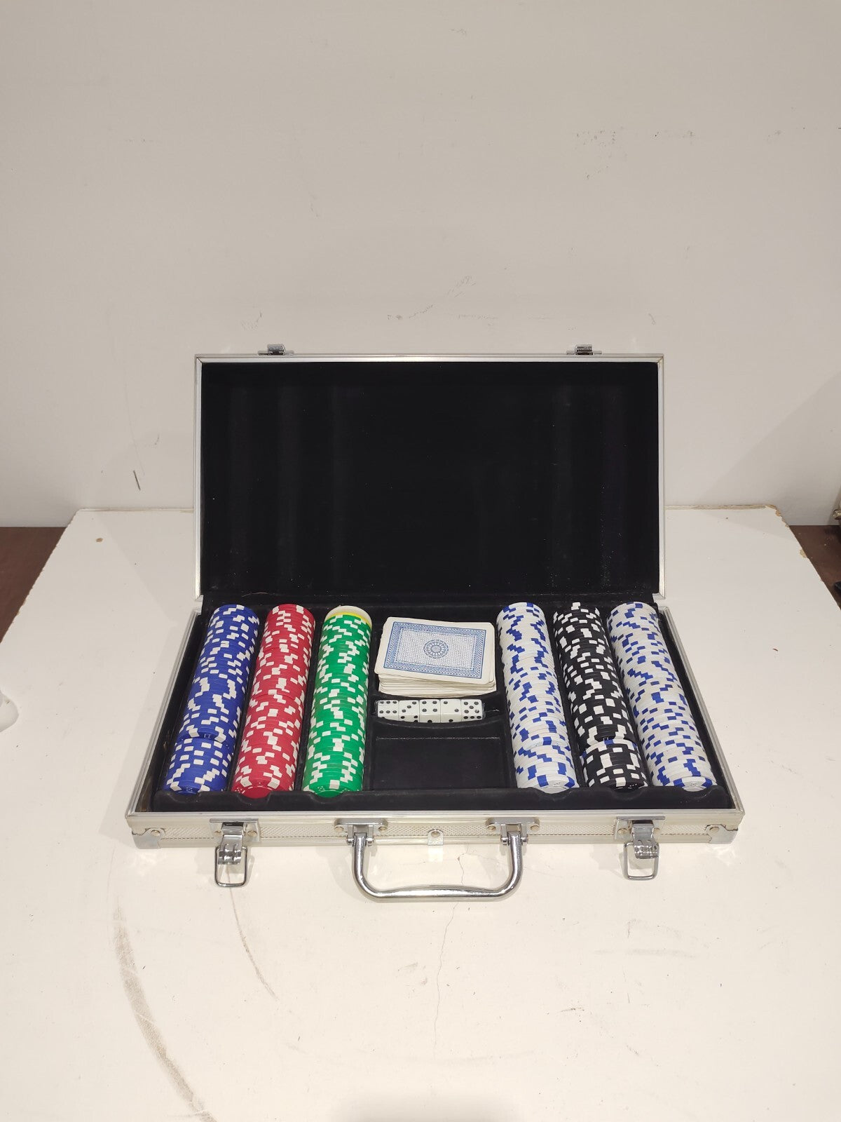 Poker Chip Set - Blue Red Green Black White - With 52 Cards and Dices Set