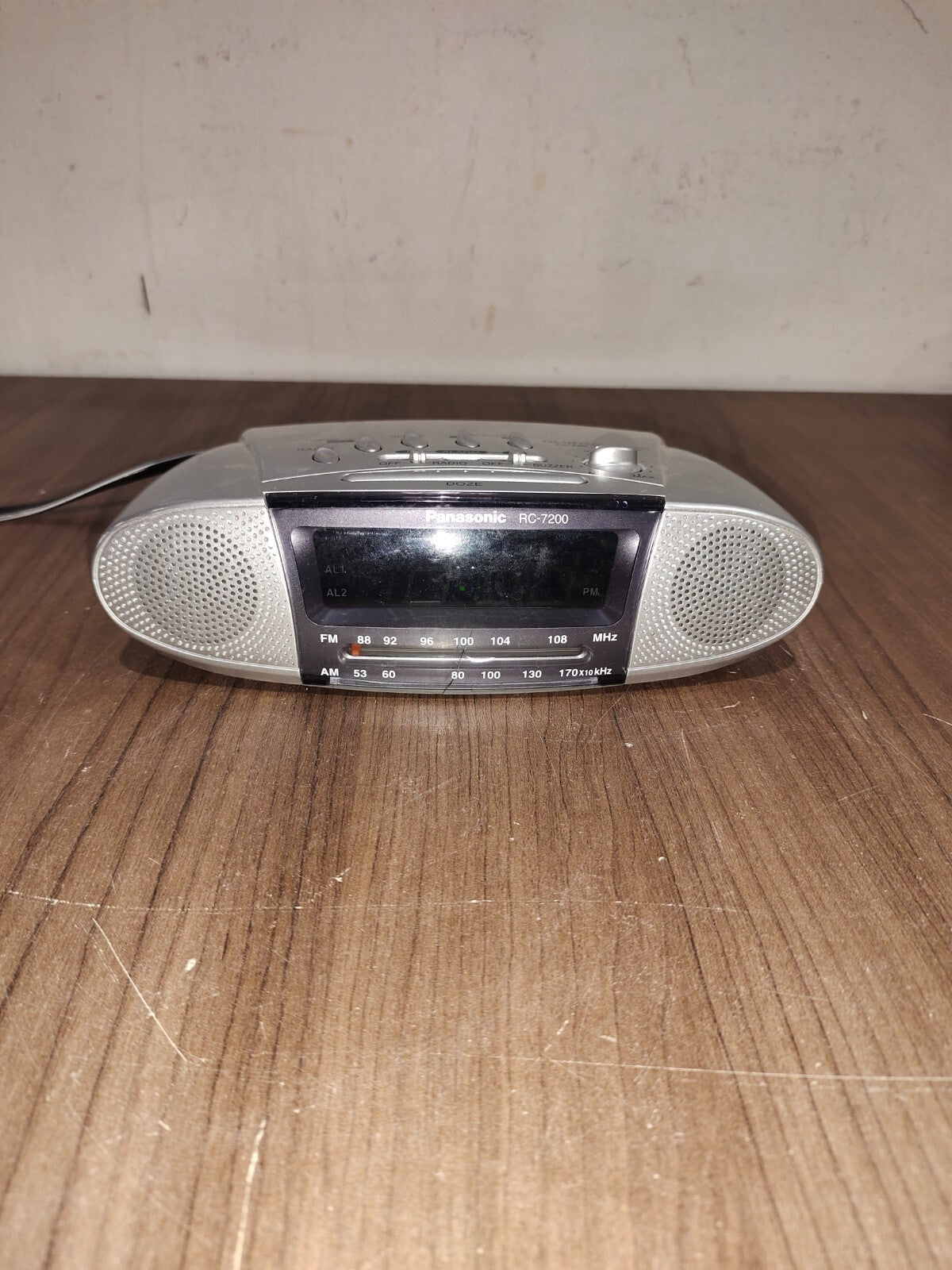 Panasonic RC-7200 Alarm Clock-Green Digits-Dual-AM/FM-Corded