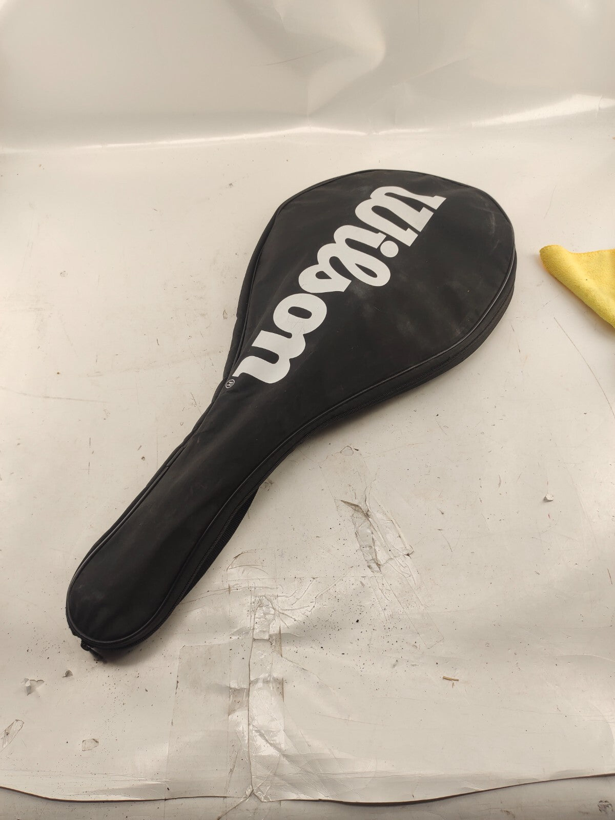 Wilson Tennis Racket Energy XL Yellow Black Pre-owned - With 3 Wilson Balls