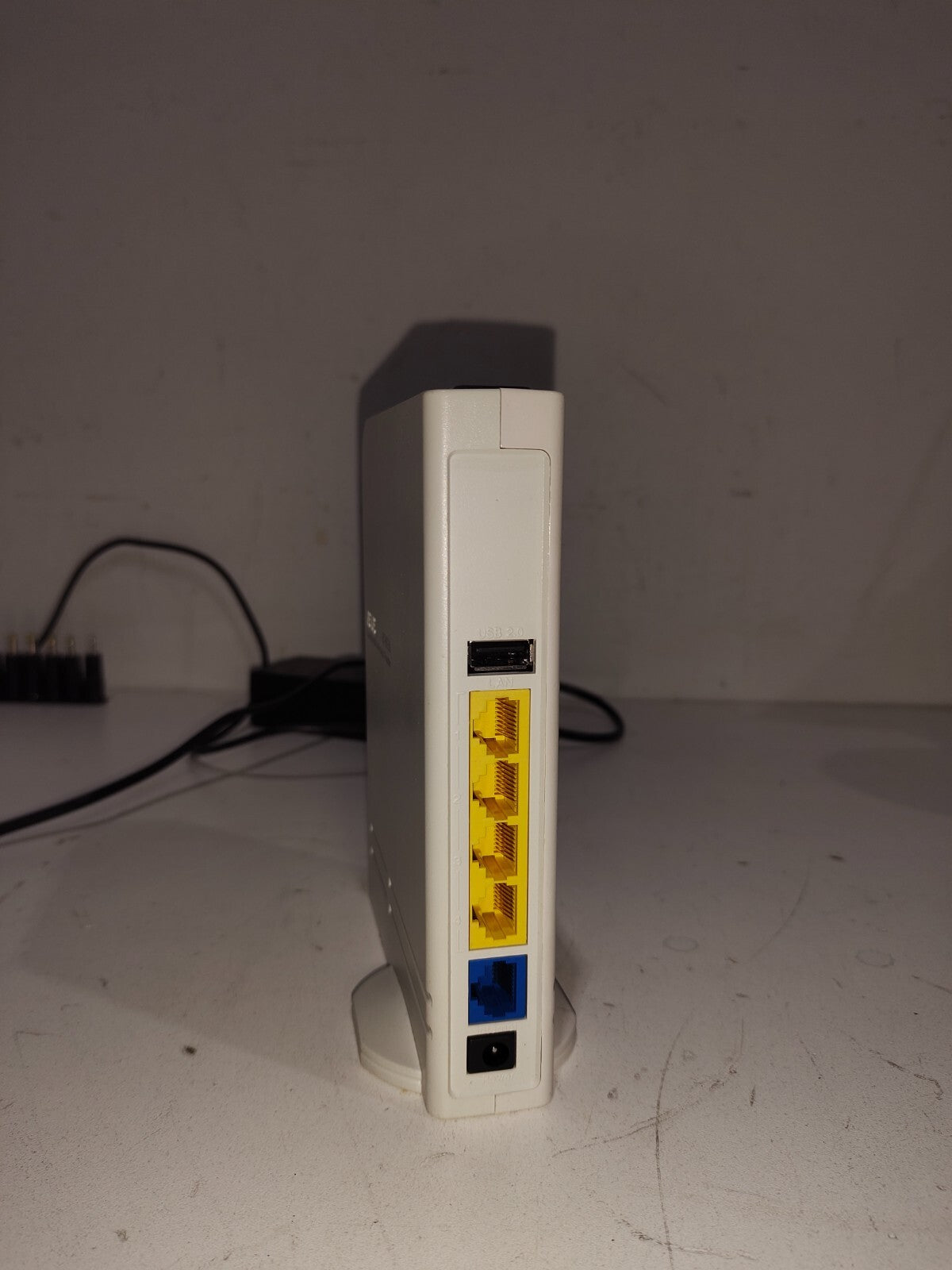 ASUS RT-N13U 54 Mbps 4-Port 10/100 Wireless N Router