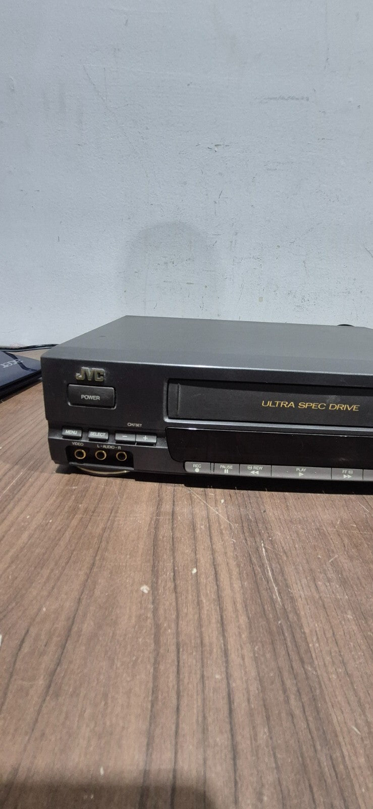 JVC HR-J620U 4 Head Hi-Fi VCR Video CASSETTE RECORDER VHS