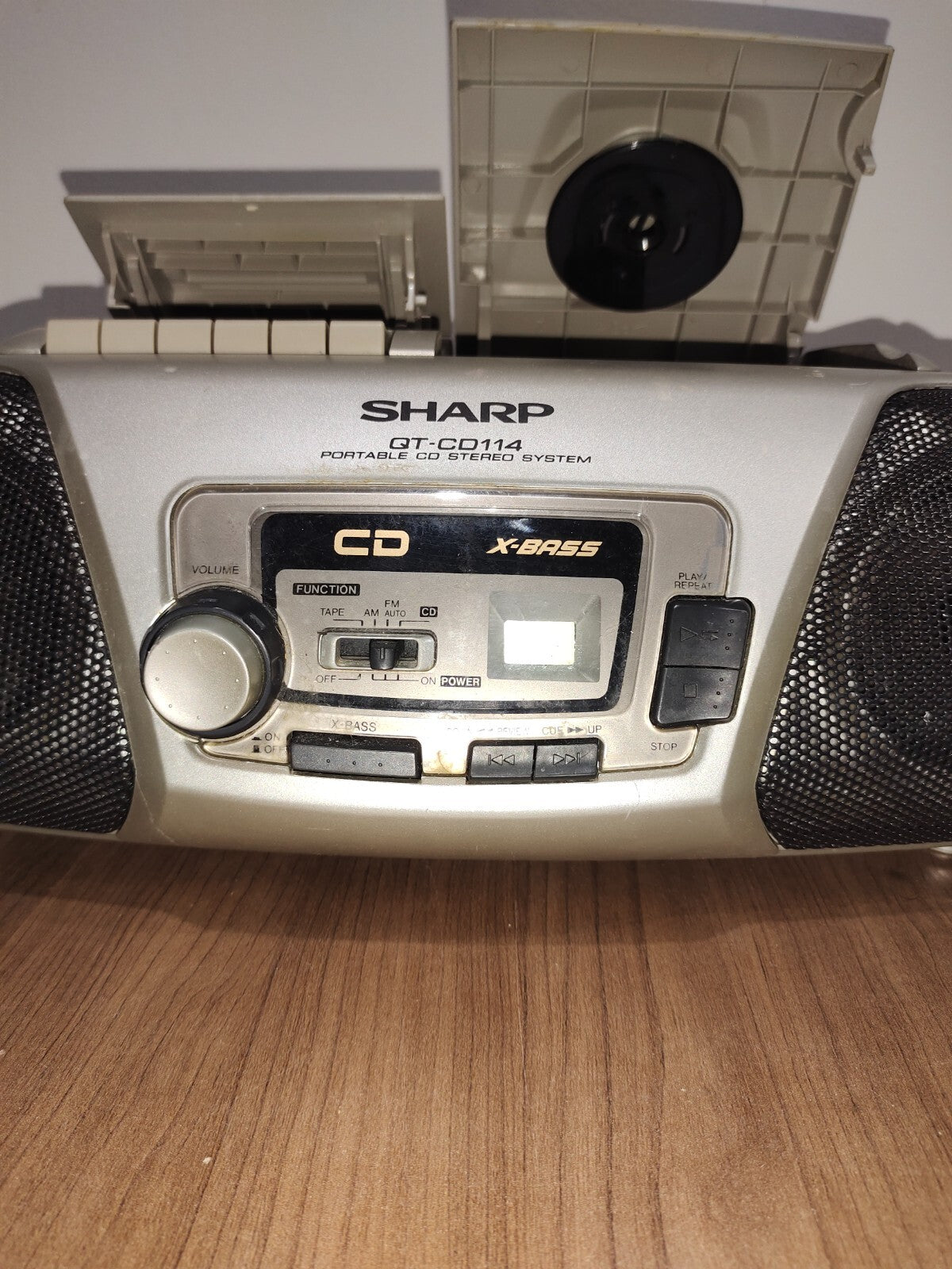 Sharp QT-CD114 Portable CD Stereo System Boombox 1