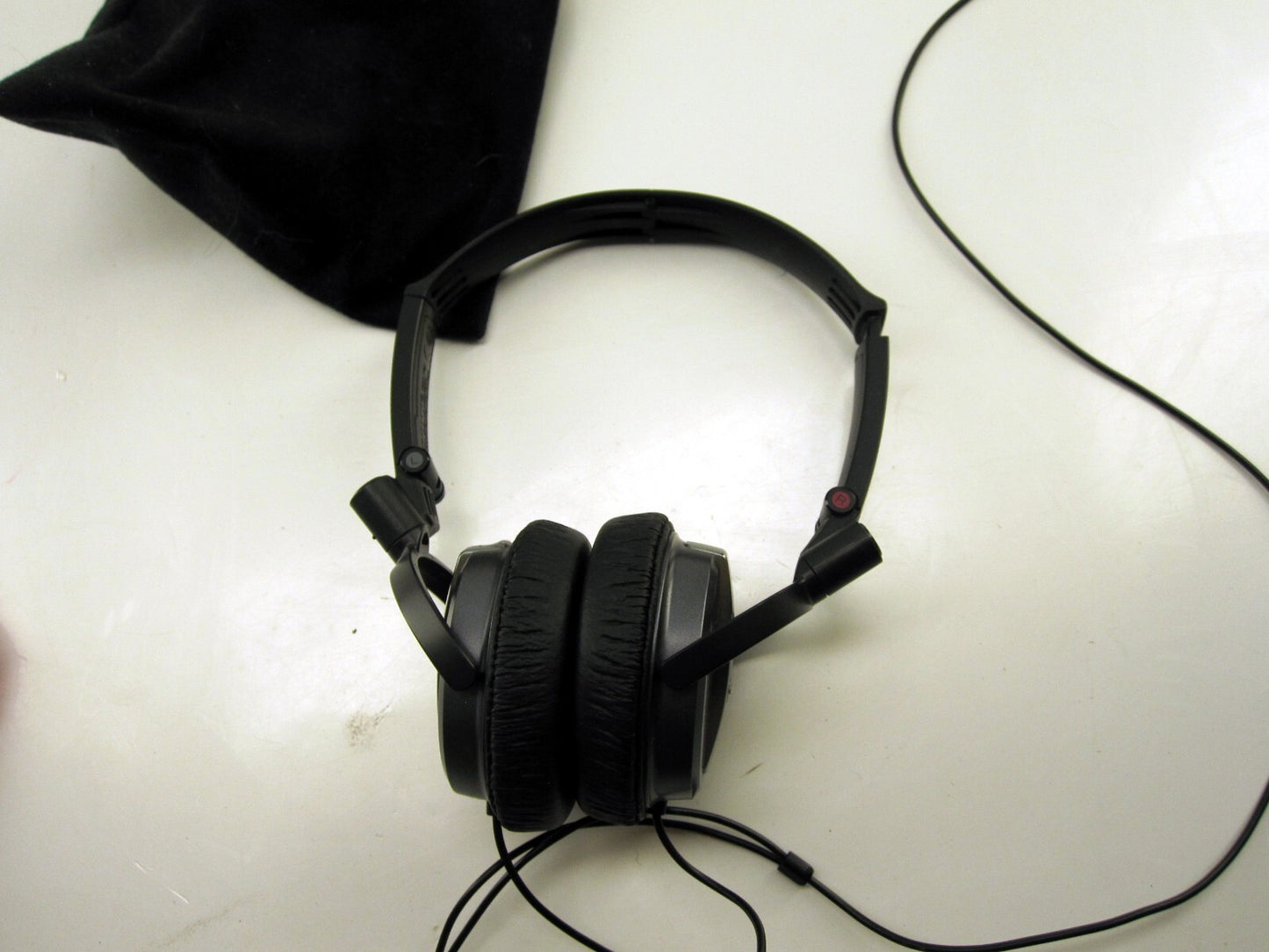 Sony MDR-NC7 Noise Canceling Headphones - Black SKU#1762005