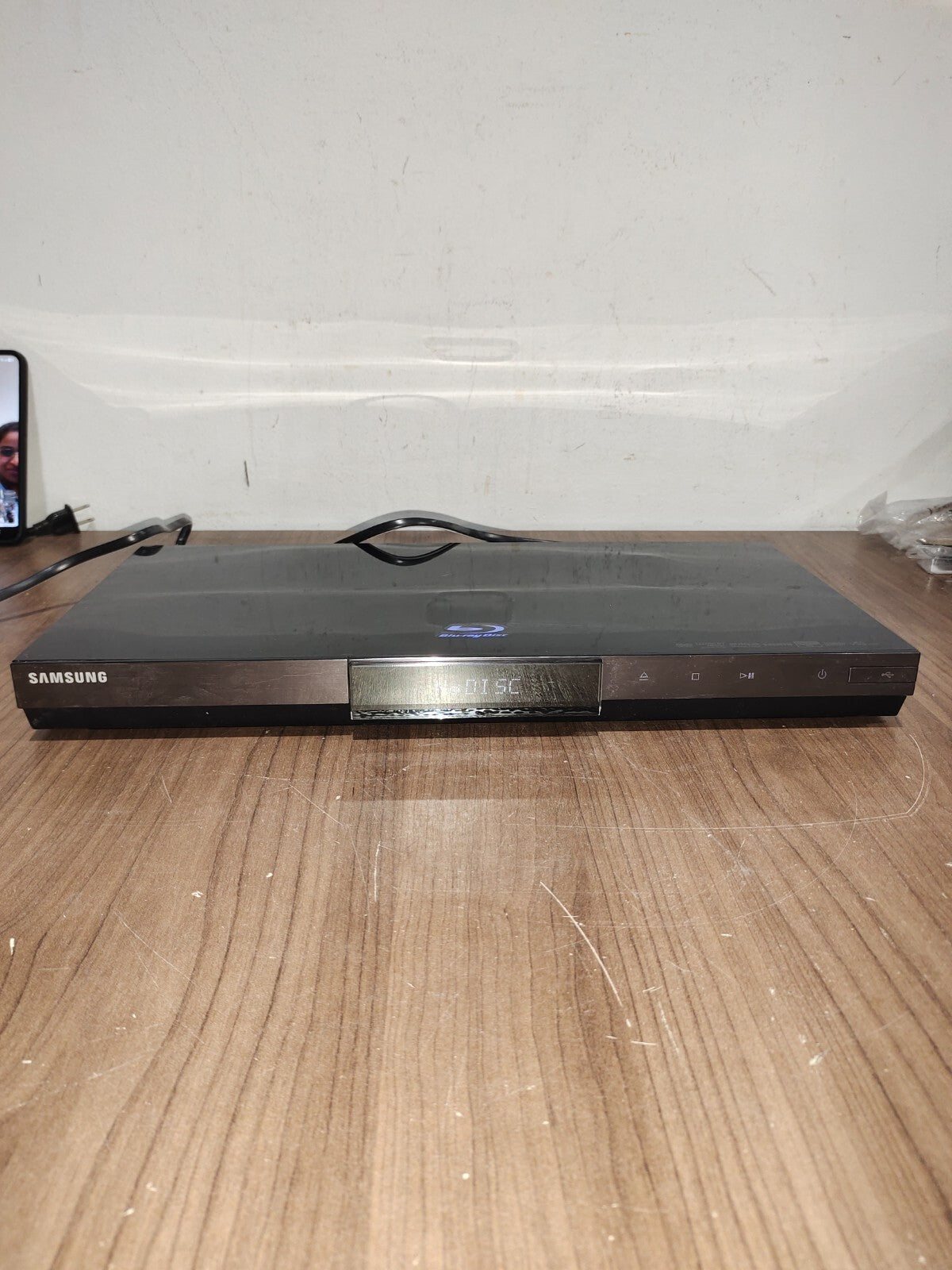 Samsung BD-C6500 Blu-Ray Player Wi-Fi 1080p Remote HDMI Cable