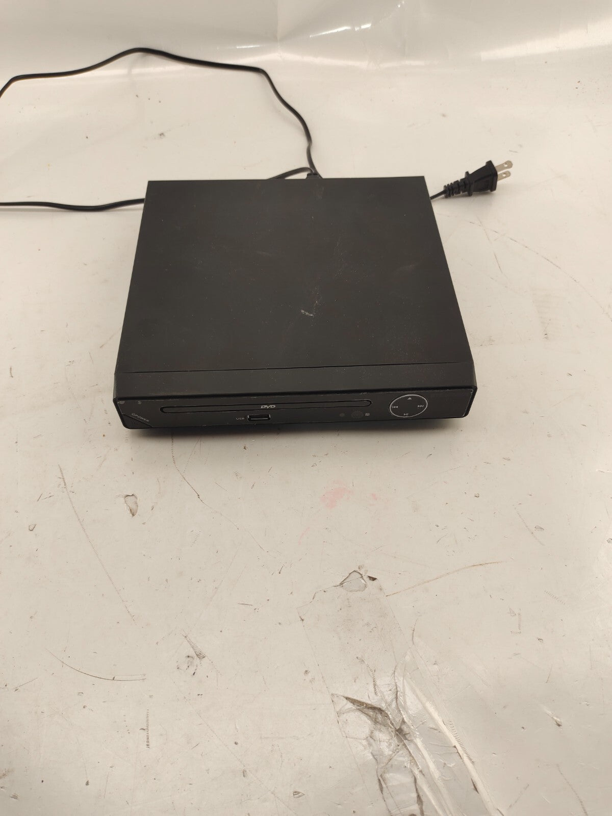 Sylvania SDVD6670 HDMI High Definition DVD Player with USB Port