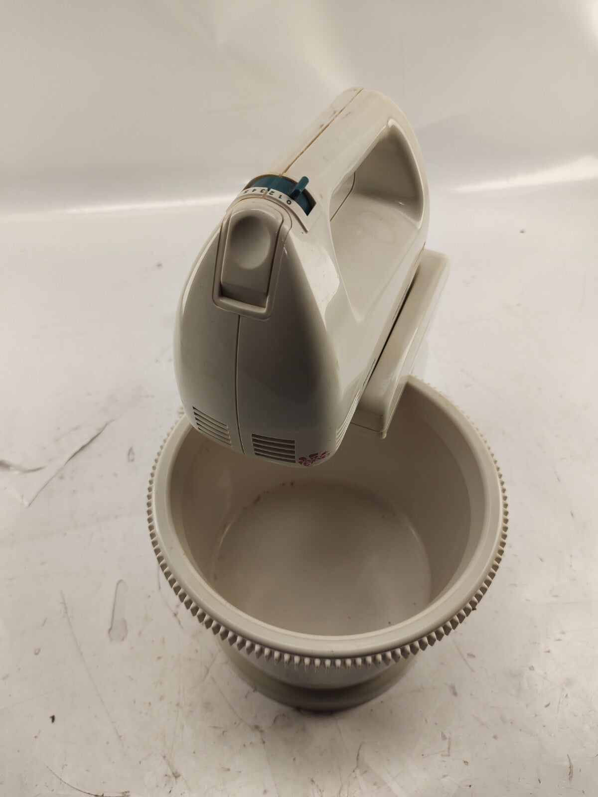 Philips Power Boost 200 Watts Stand Mixer