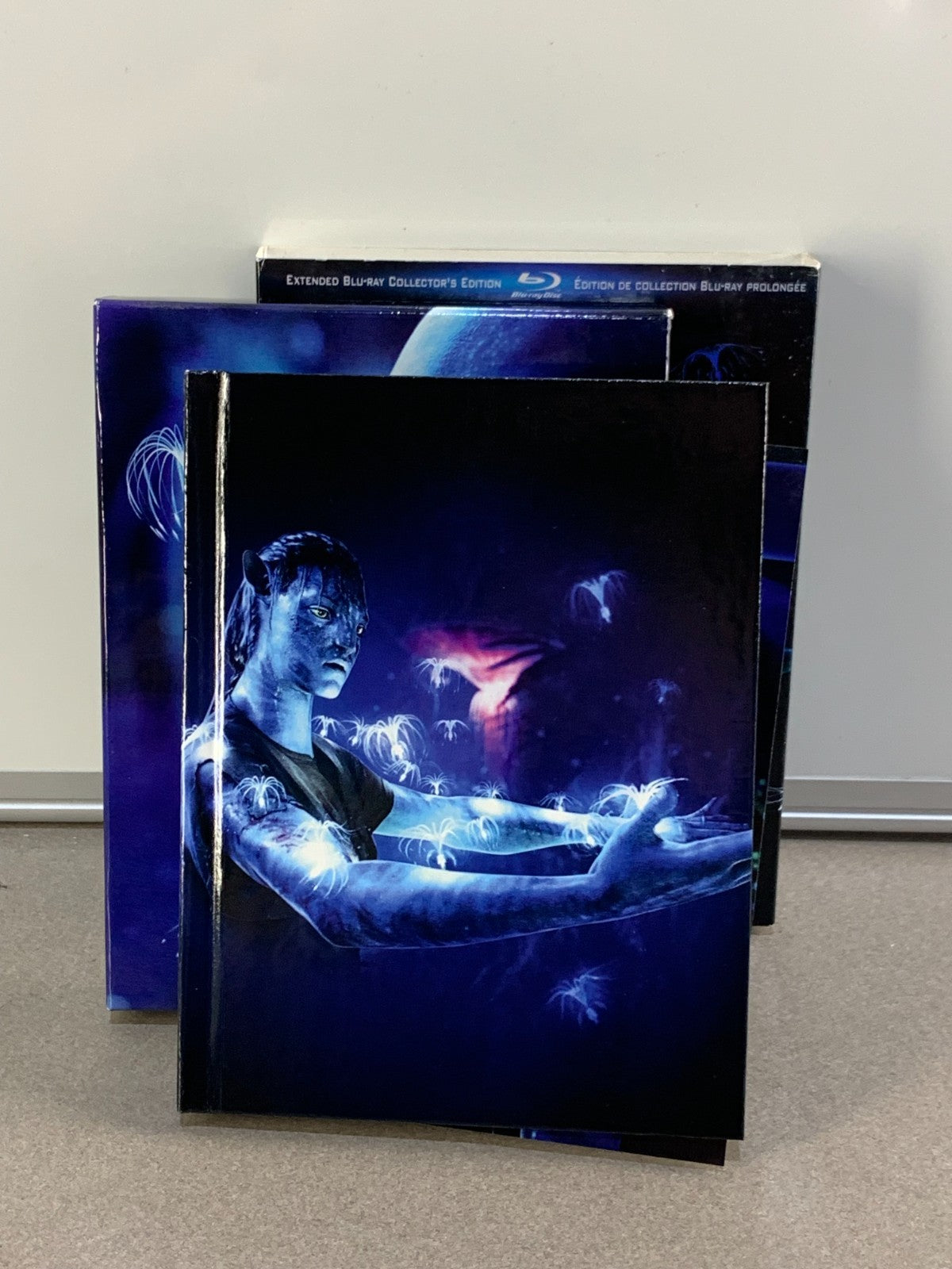 Avatar (Blu-ray Disc, 2010, 3-Disc Set, Canadian Extended Collectors Edition)