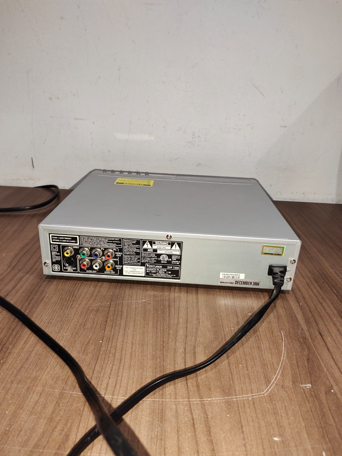Venturer - SVP7330 DVD Player compact