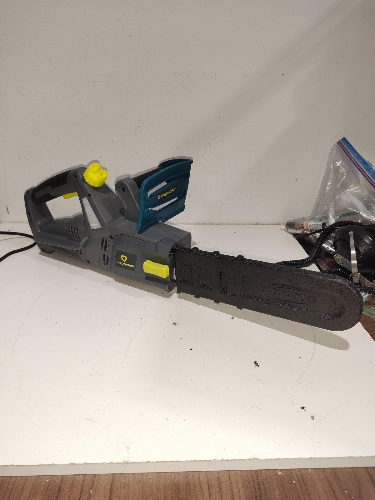 Yardworks Electric Chainsaw