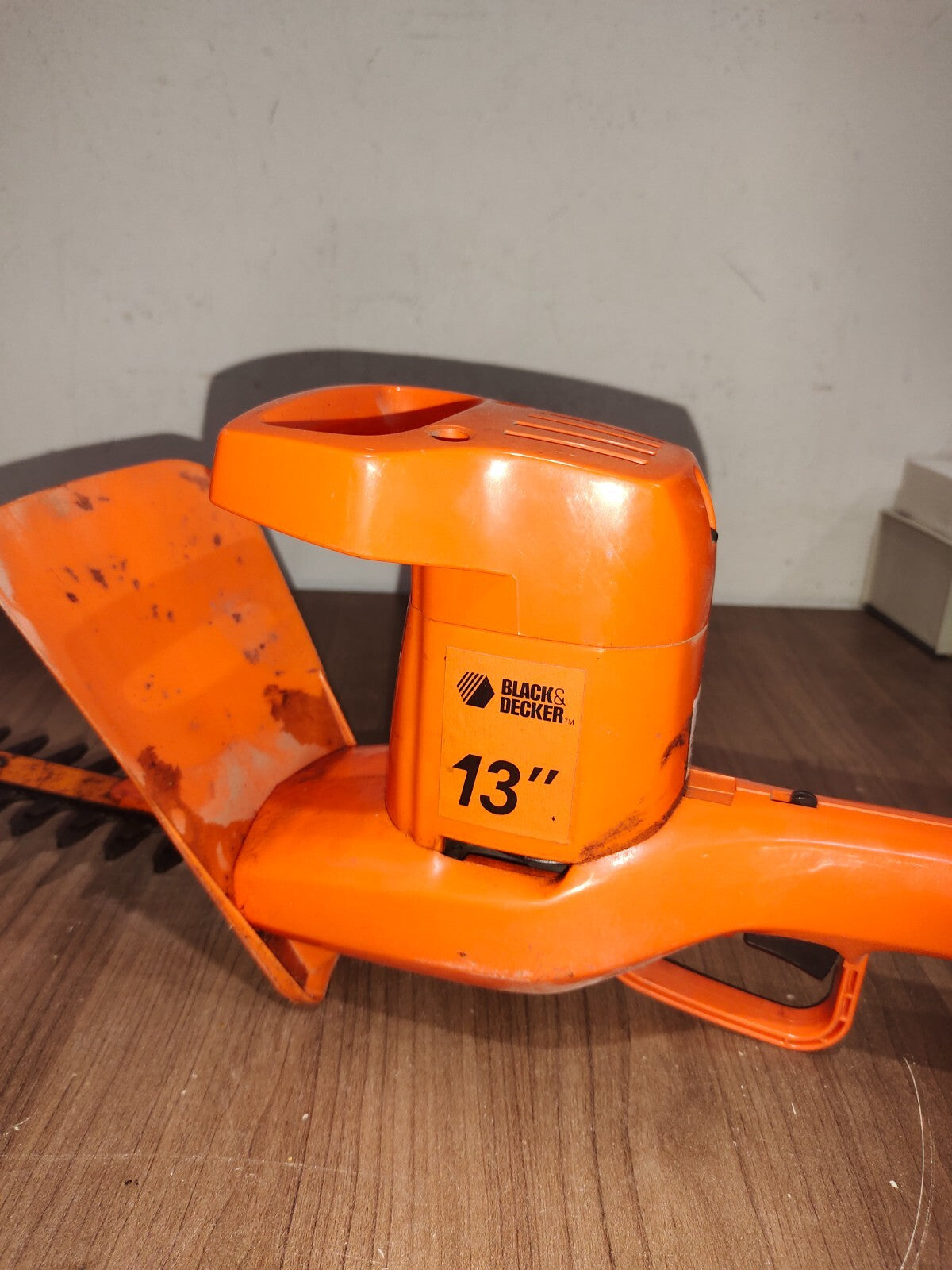 Black & Decker 13" Hedge Trimmer 8114-04 Corded Electric Orange - 120V 60Hz