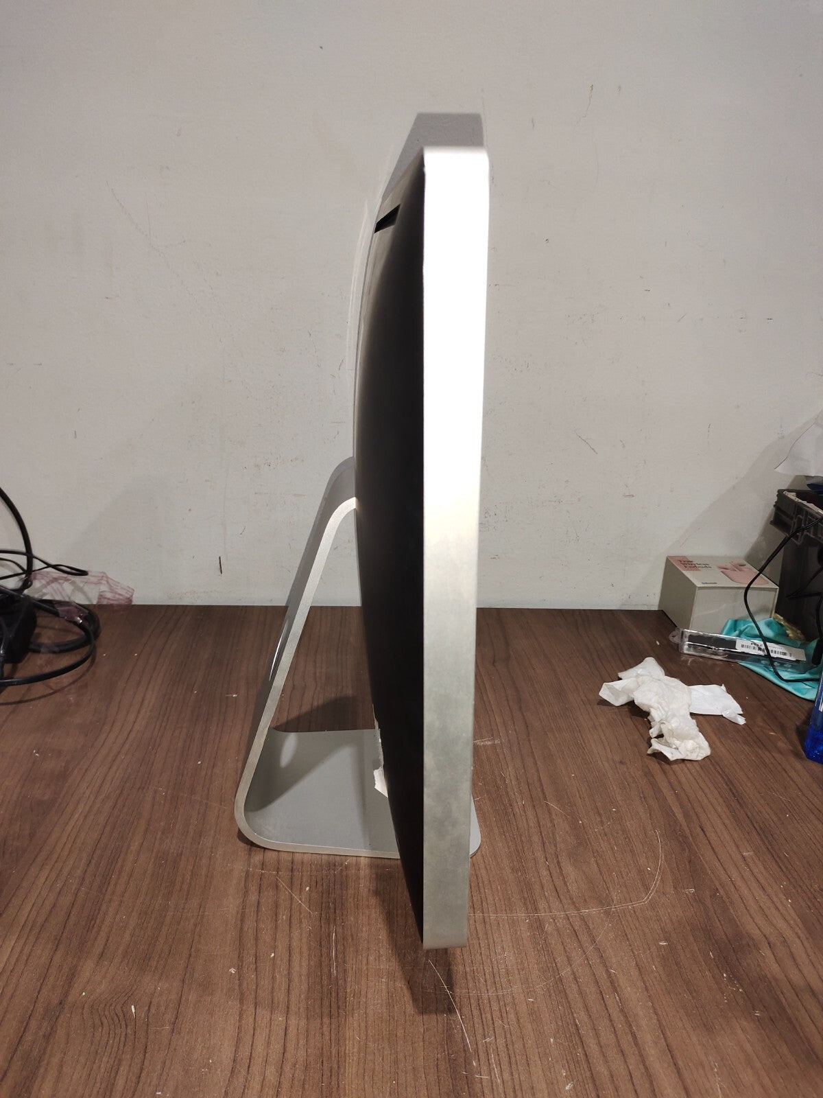 Apple iMac 9.1 - A1224 20" Core 2 Duo P7350 2.0GHz 2GB RAM 160GB HDD El Capitan