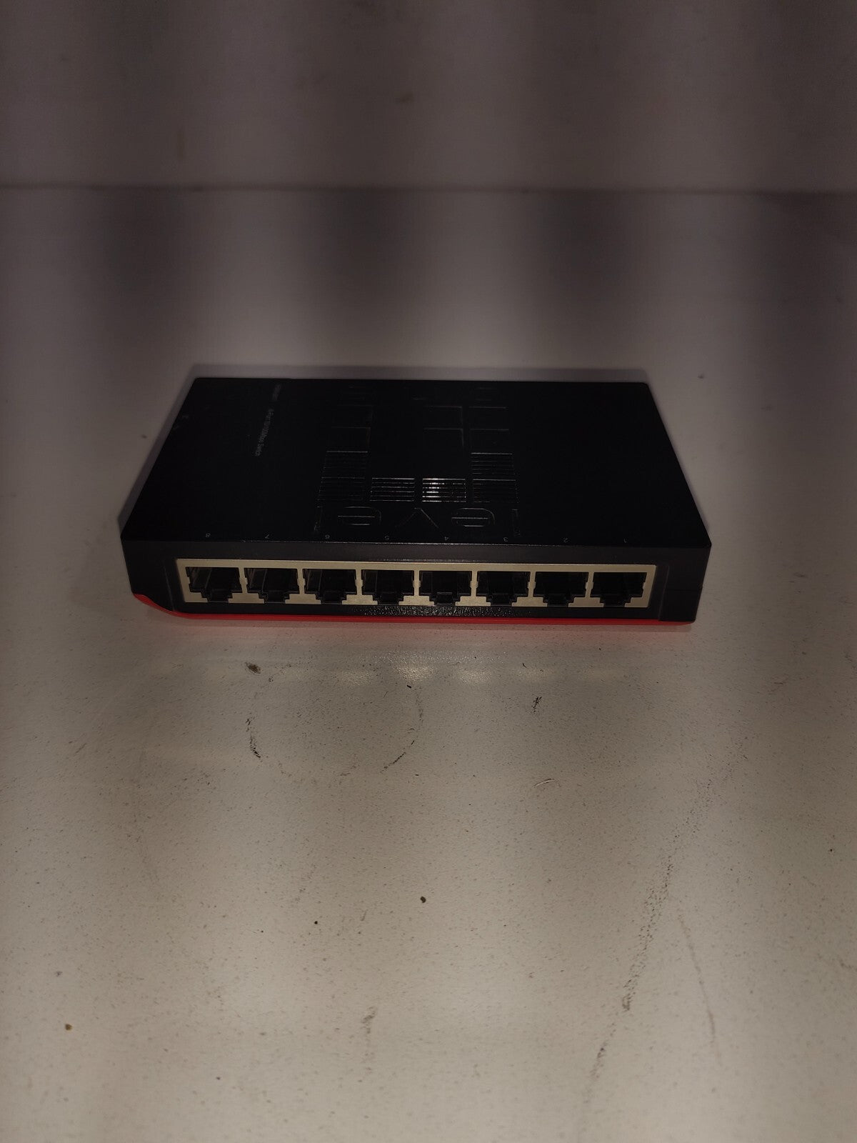 LEVEL ONE FSW-0811 8 PORT FAST ETHERNET SWITCH 530140