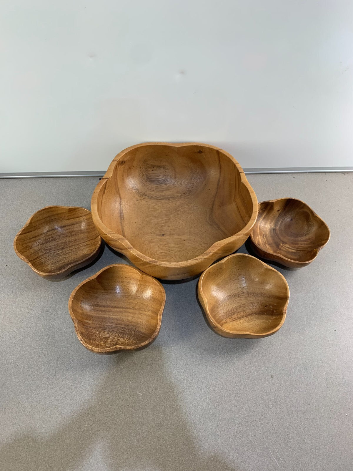 Vintage Dolphin Genuine Monkey Pod Wood 5 Pcs Salad Bowl Set