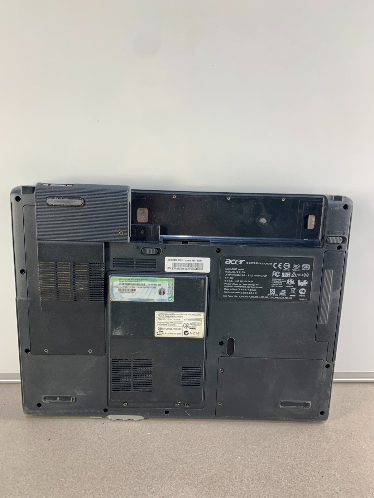 Acer Aspire 1640 Series, Intel Centrino Laptop, Windows 7, No battery