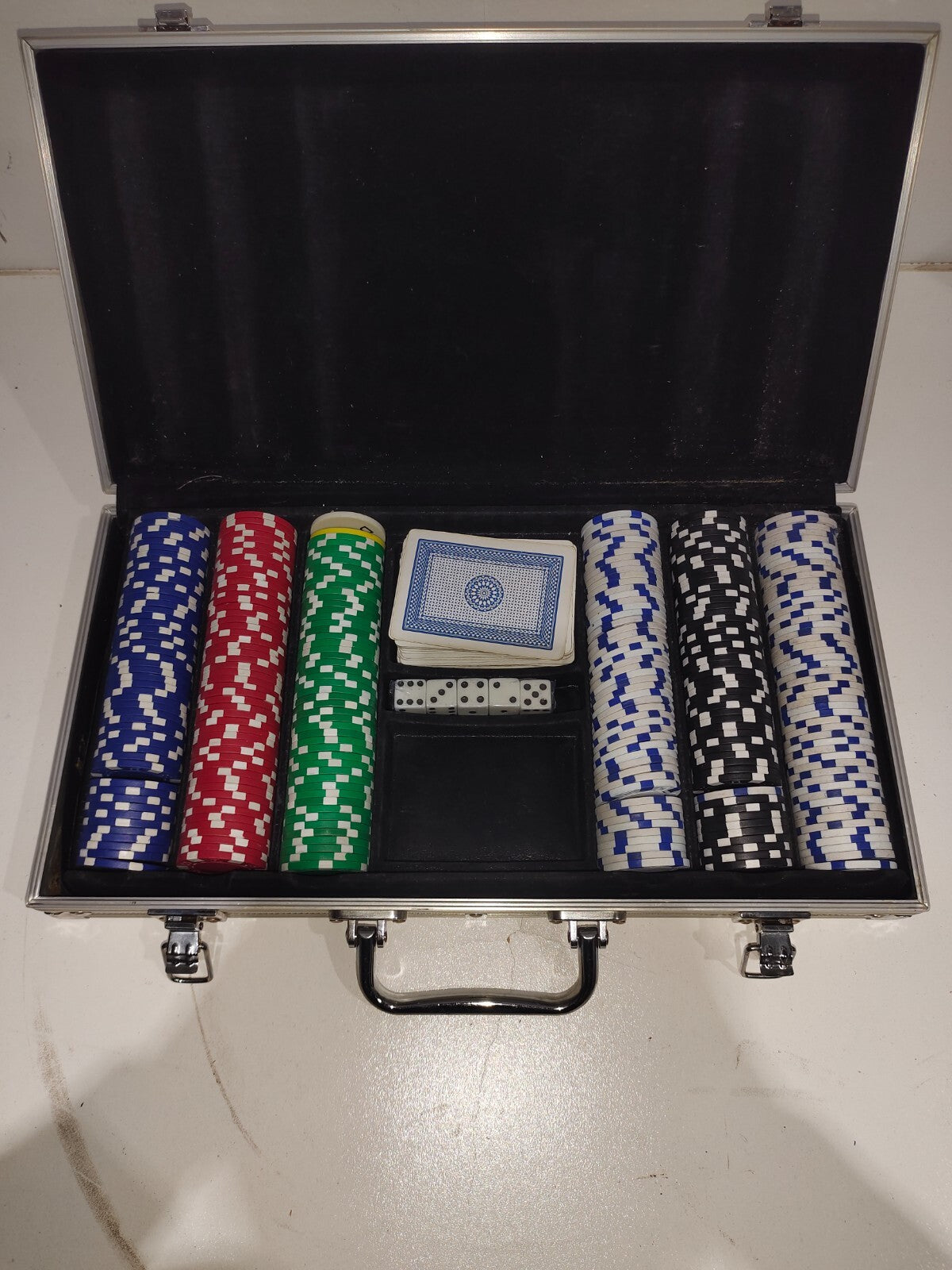 Poker Chip Set - Blue Red Green Black White - With 52 Cards and Dices Set