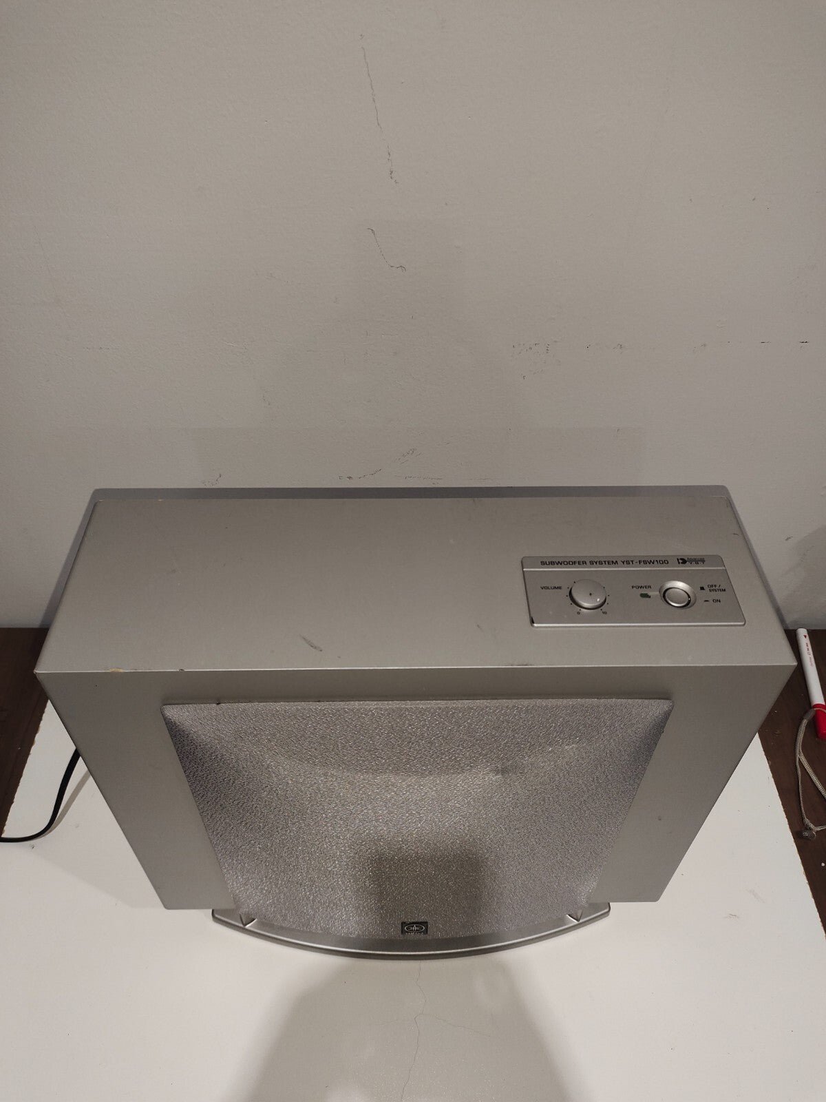 Yamaha YST-FSW100 70 Watt Dynamic Powered Subwoofer- 6.5" Driver - Silver